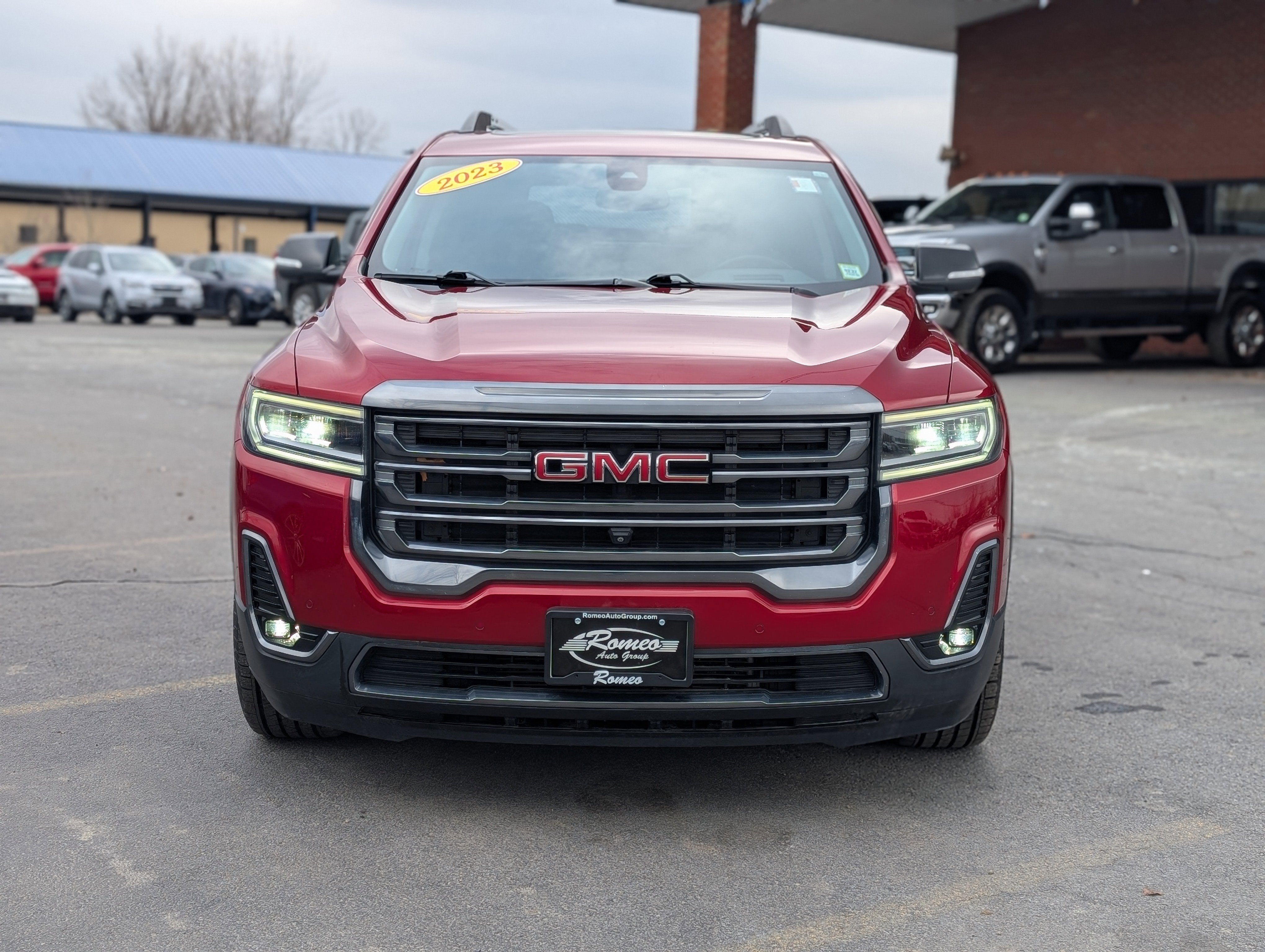 2023 GMC Acadia AT4