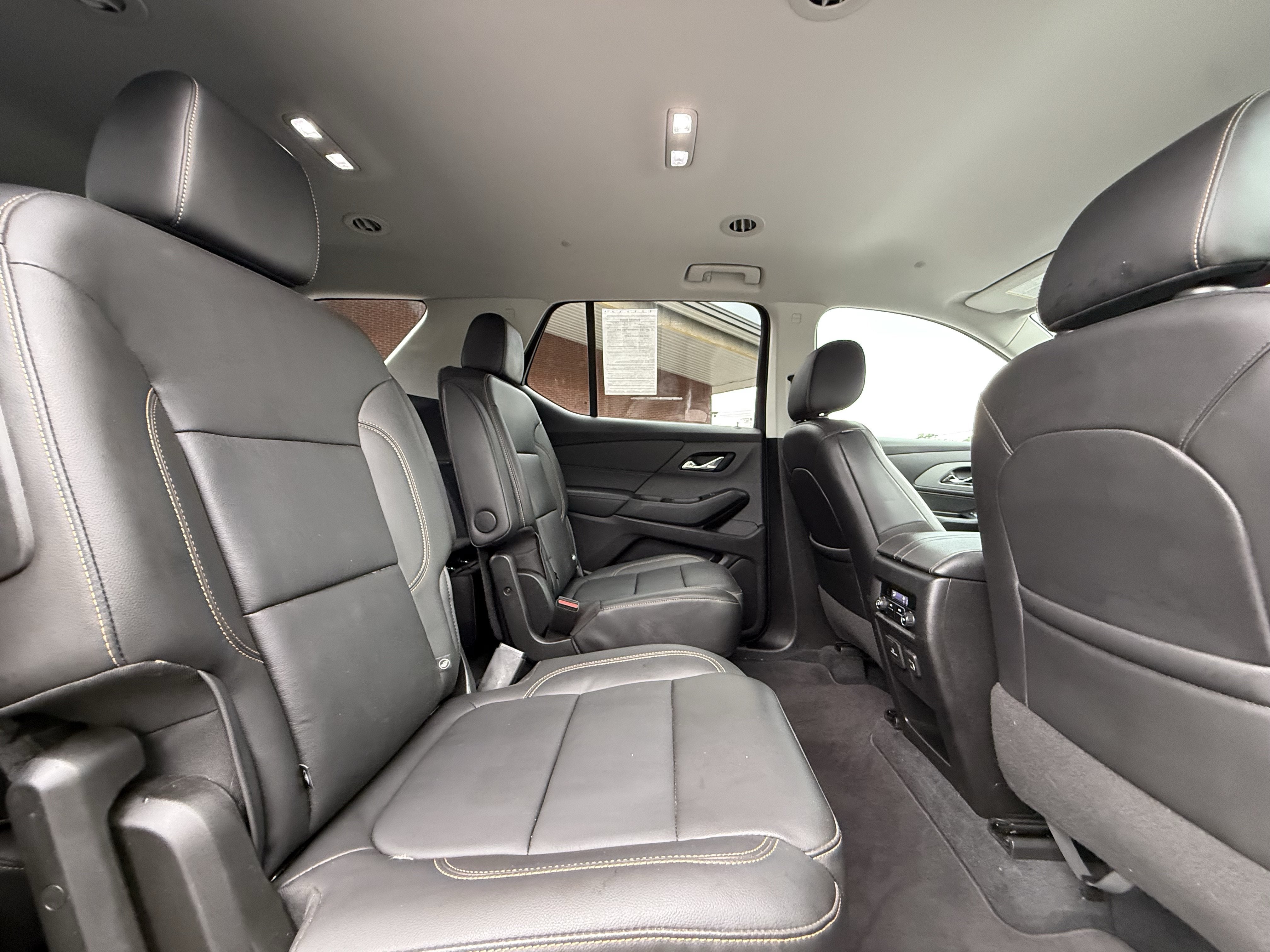 2021 Chevrolet Traverse LT Leather