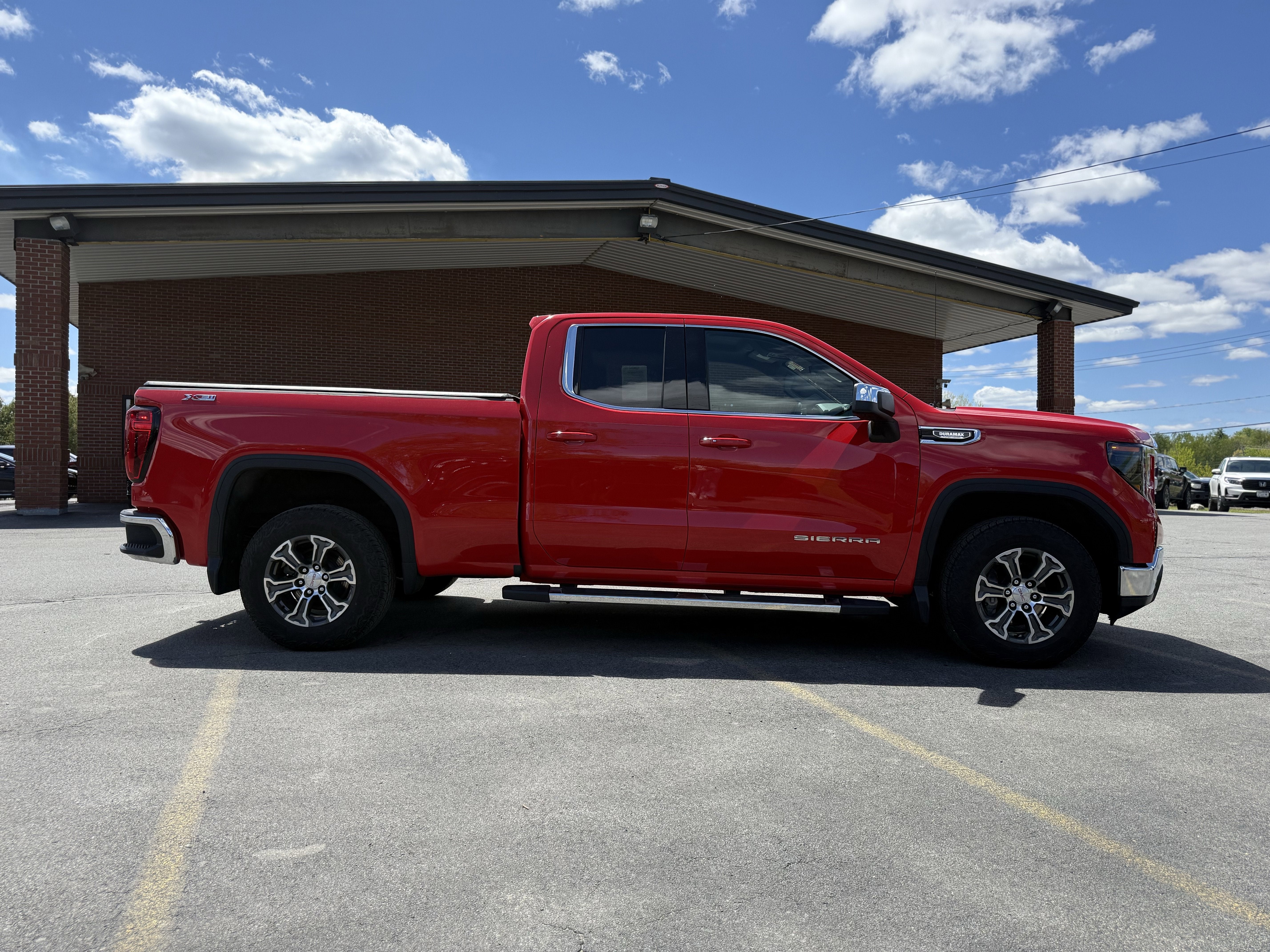 2023 GMC Sierra 1500 SLE
