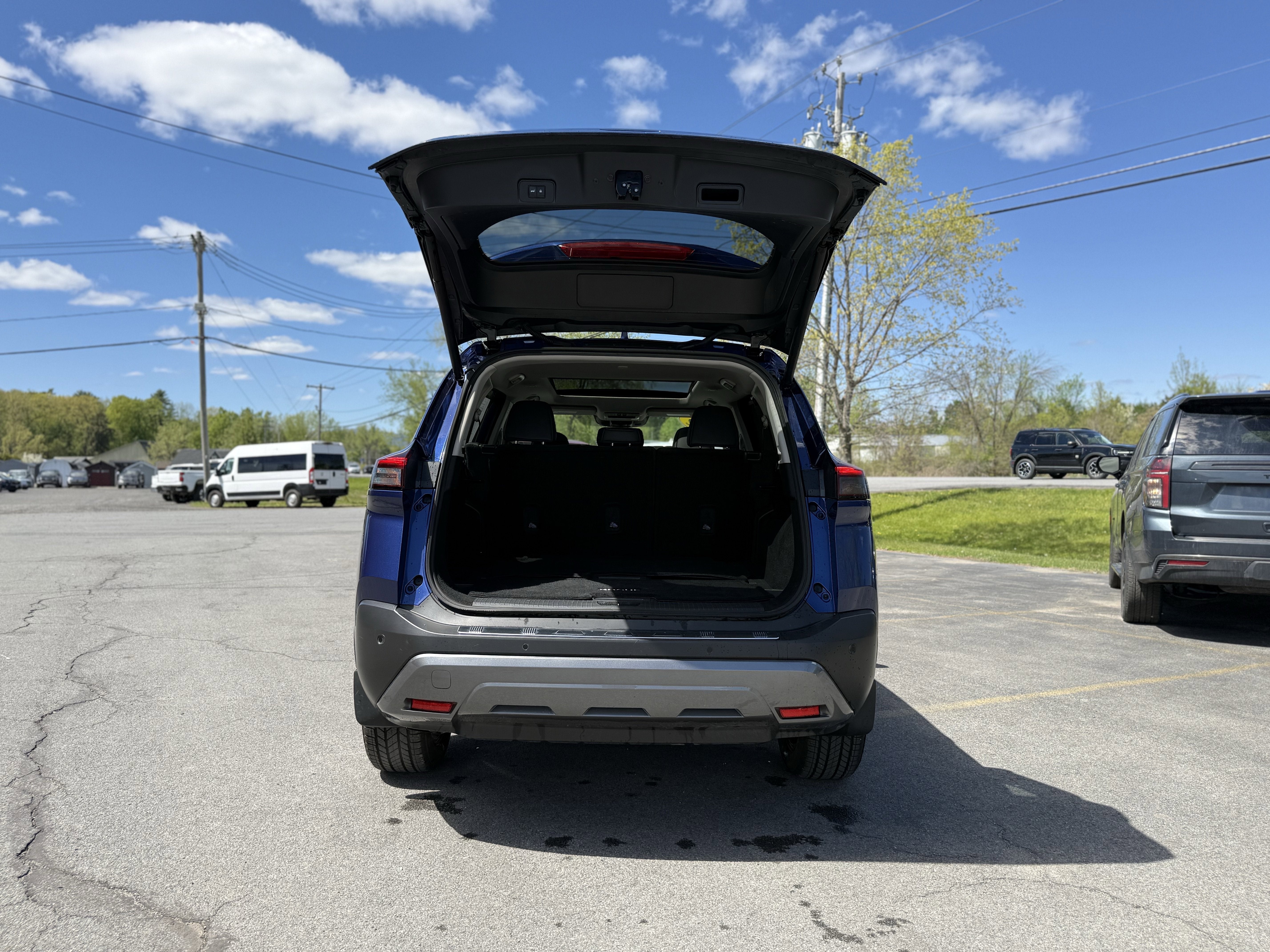 2022 Nissan Rogue SL