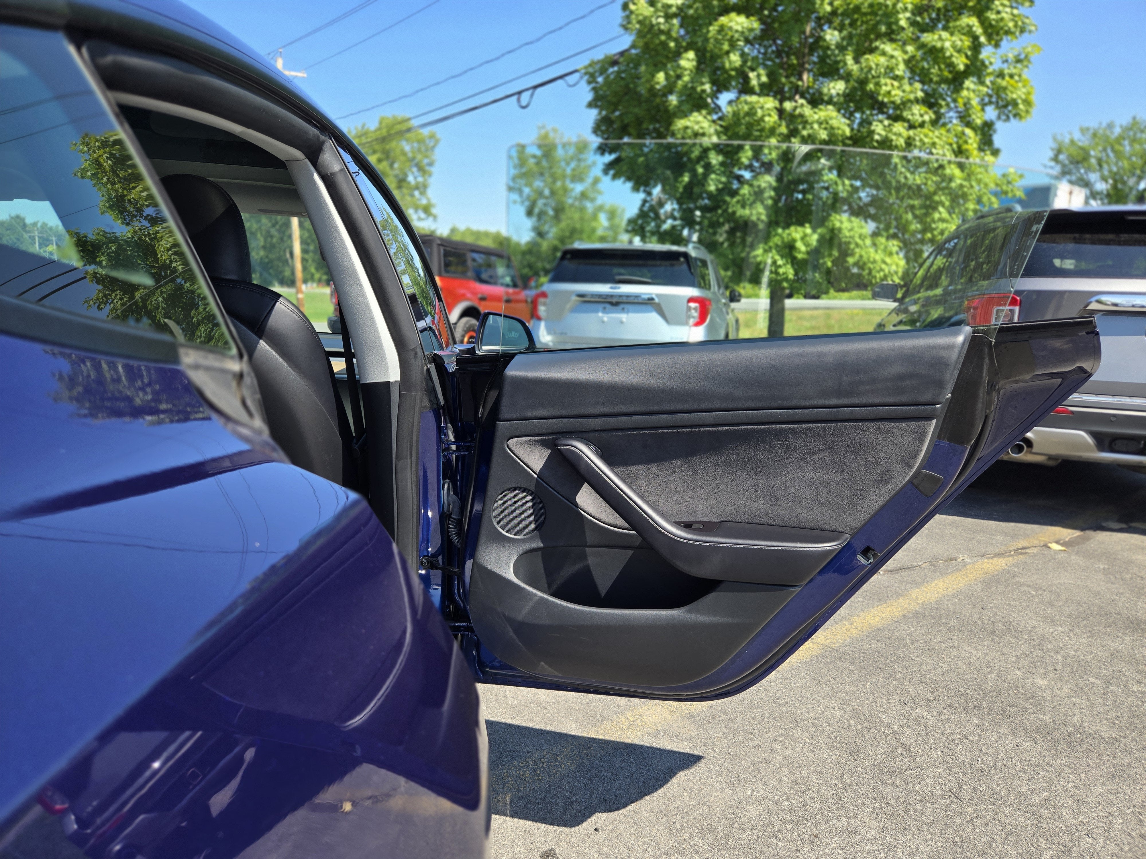 2023 Tesla Model 3 Base