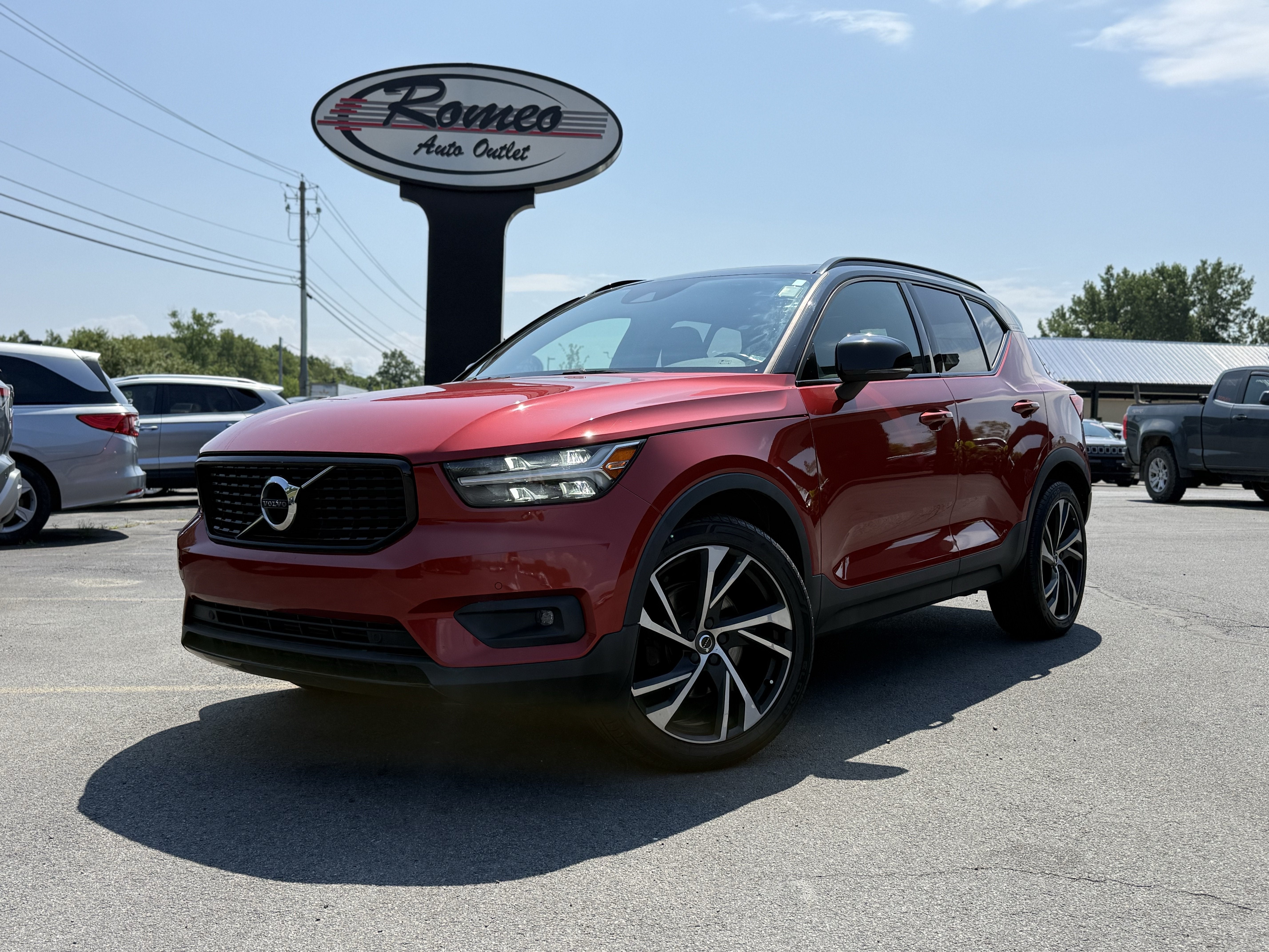 2020 Volvo XC40 R-Design