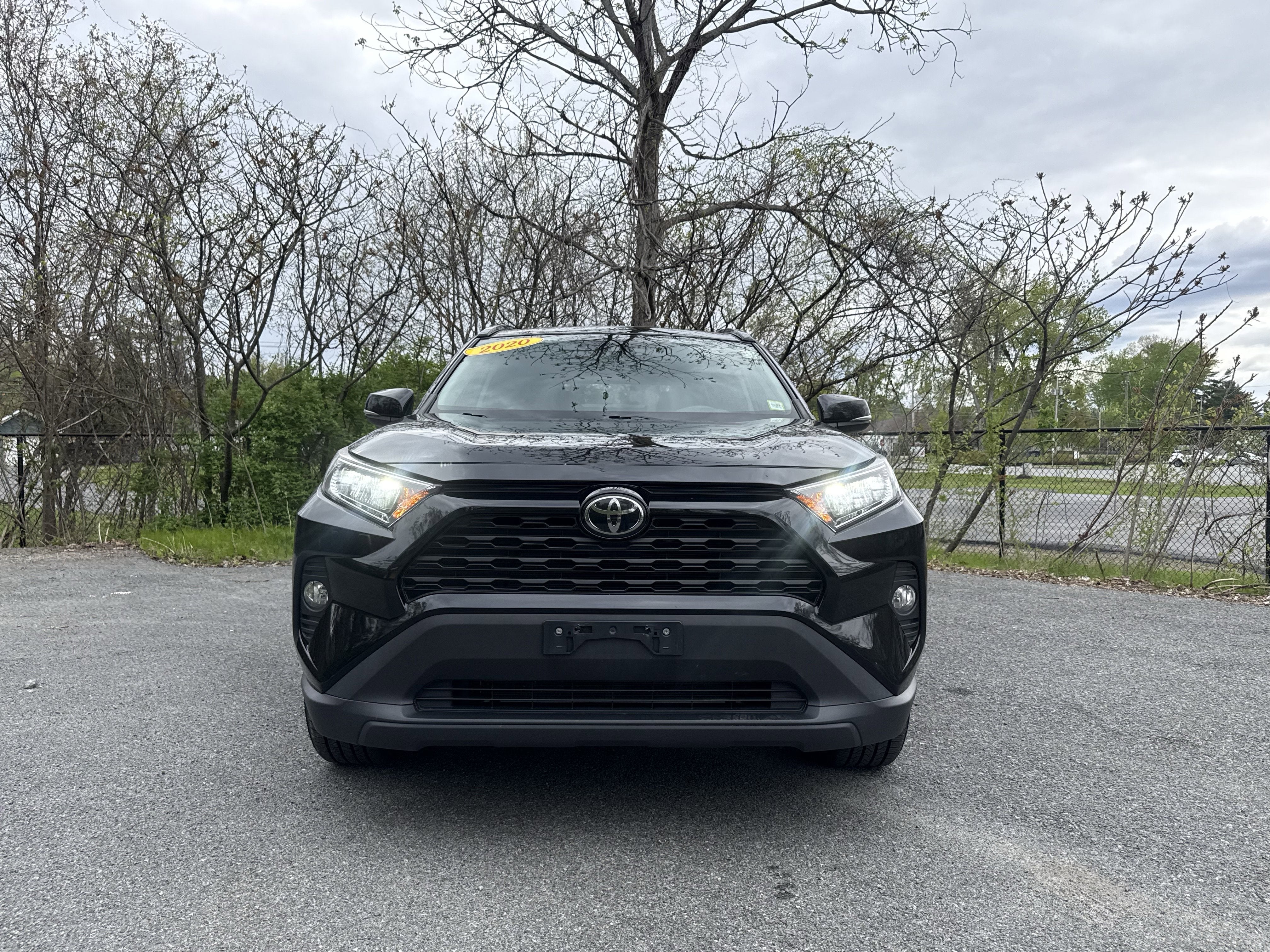 2020 Toyota RAV4 XLE Premium