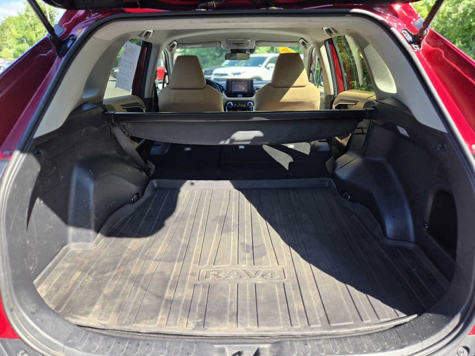 2020 Toyota RAV4 Hybrid LE