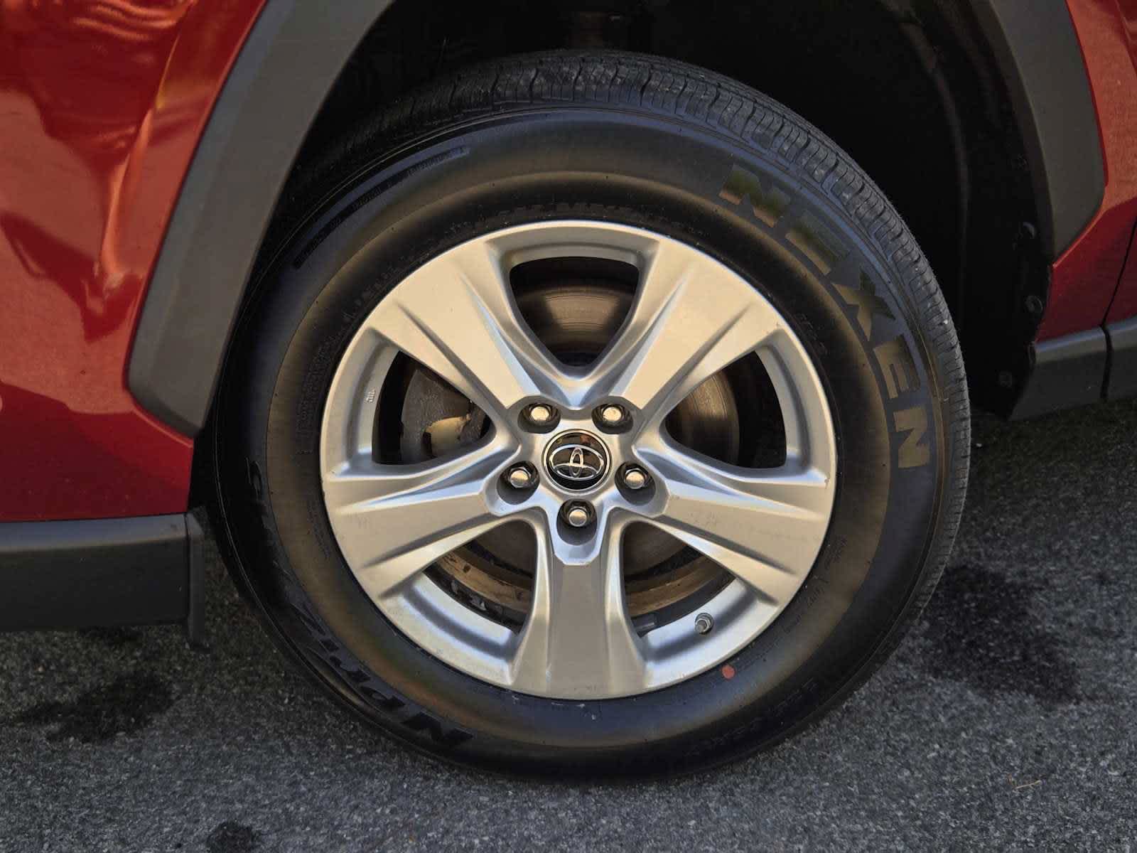 2020 Toyota RAV4 Hybrid LE