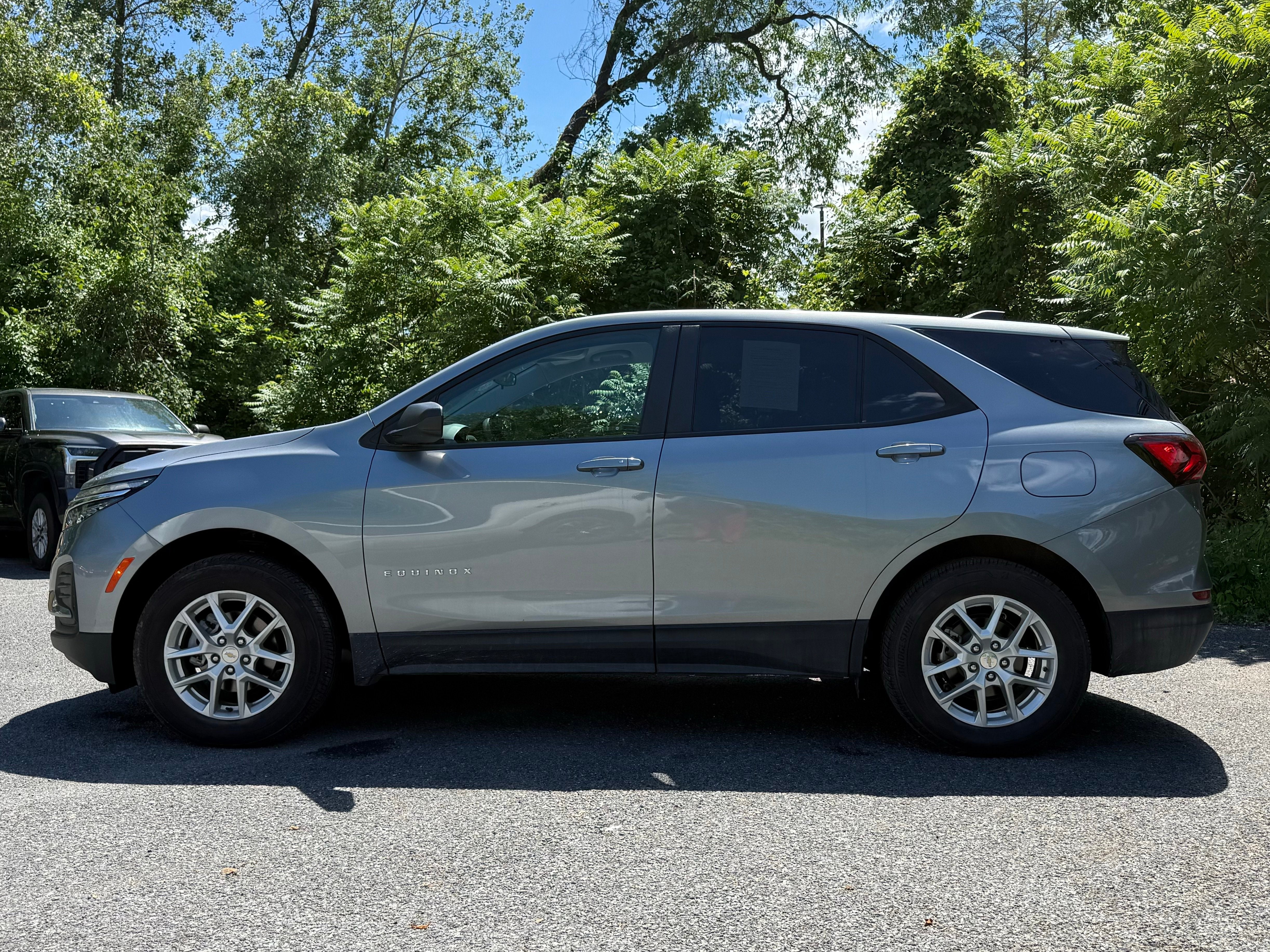 2023 Chevrolet Equinox LS