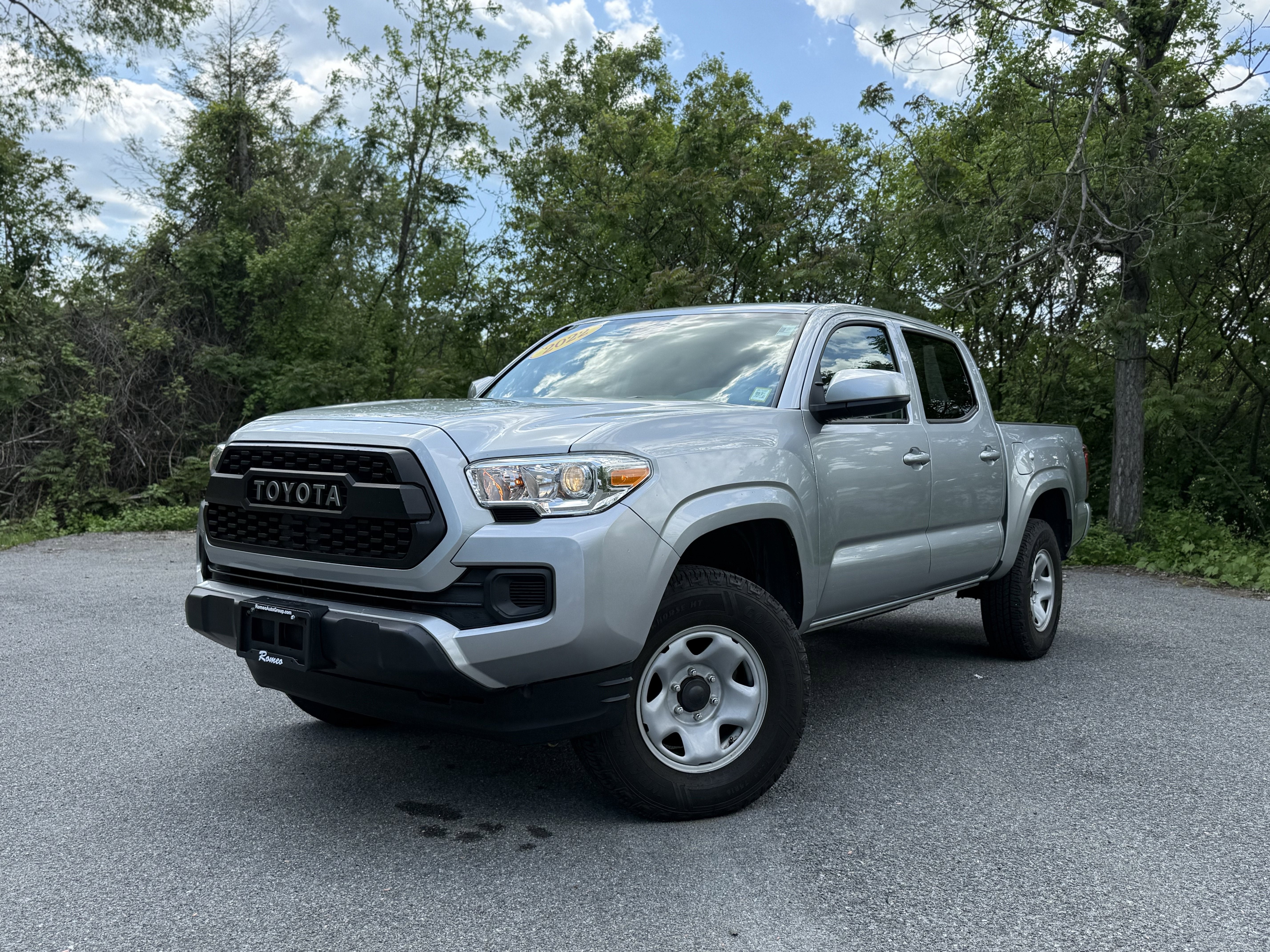 2022 Toyota Tacoma SR V6