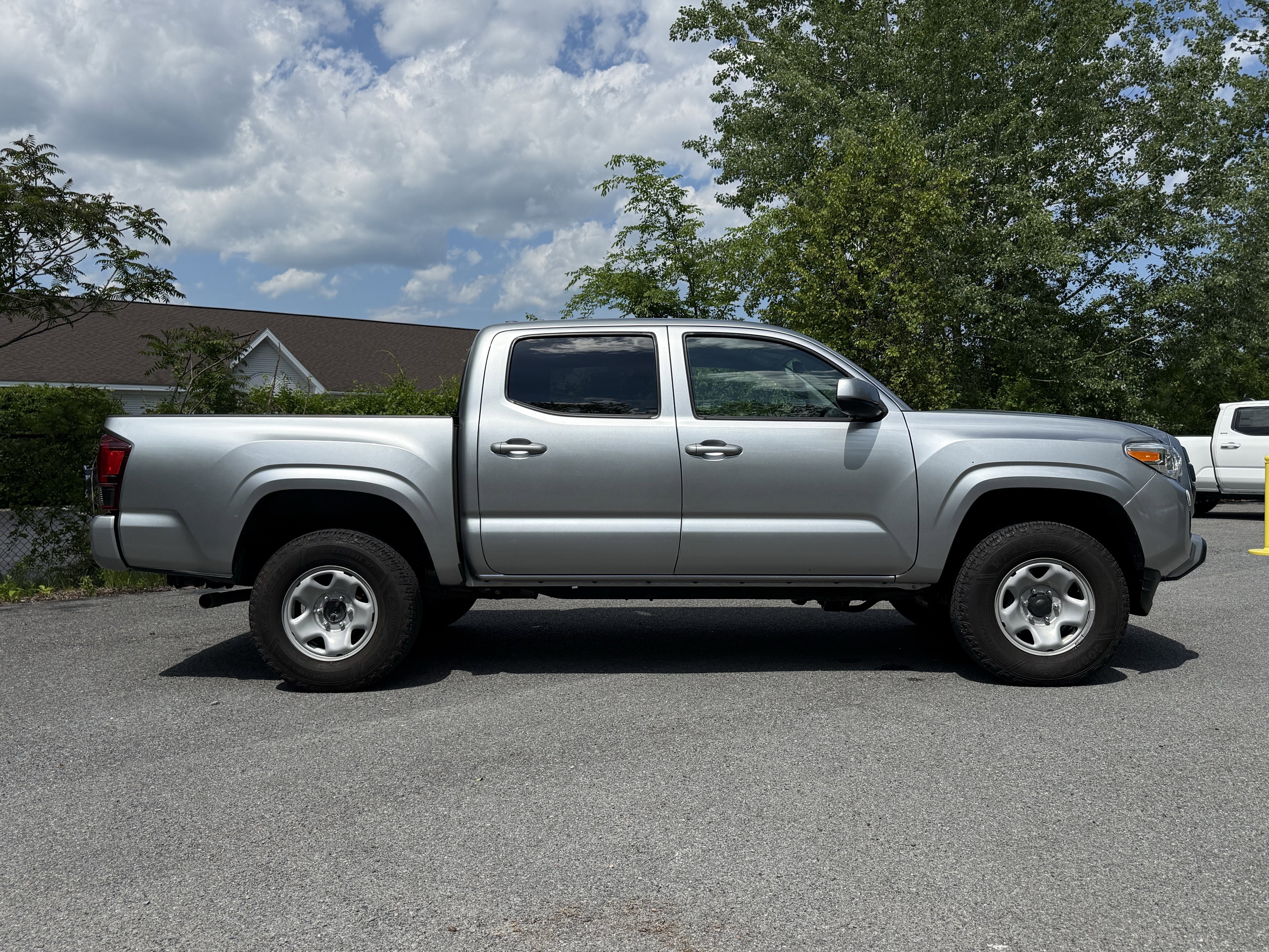 2022 Toyota Tacoma SR V6