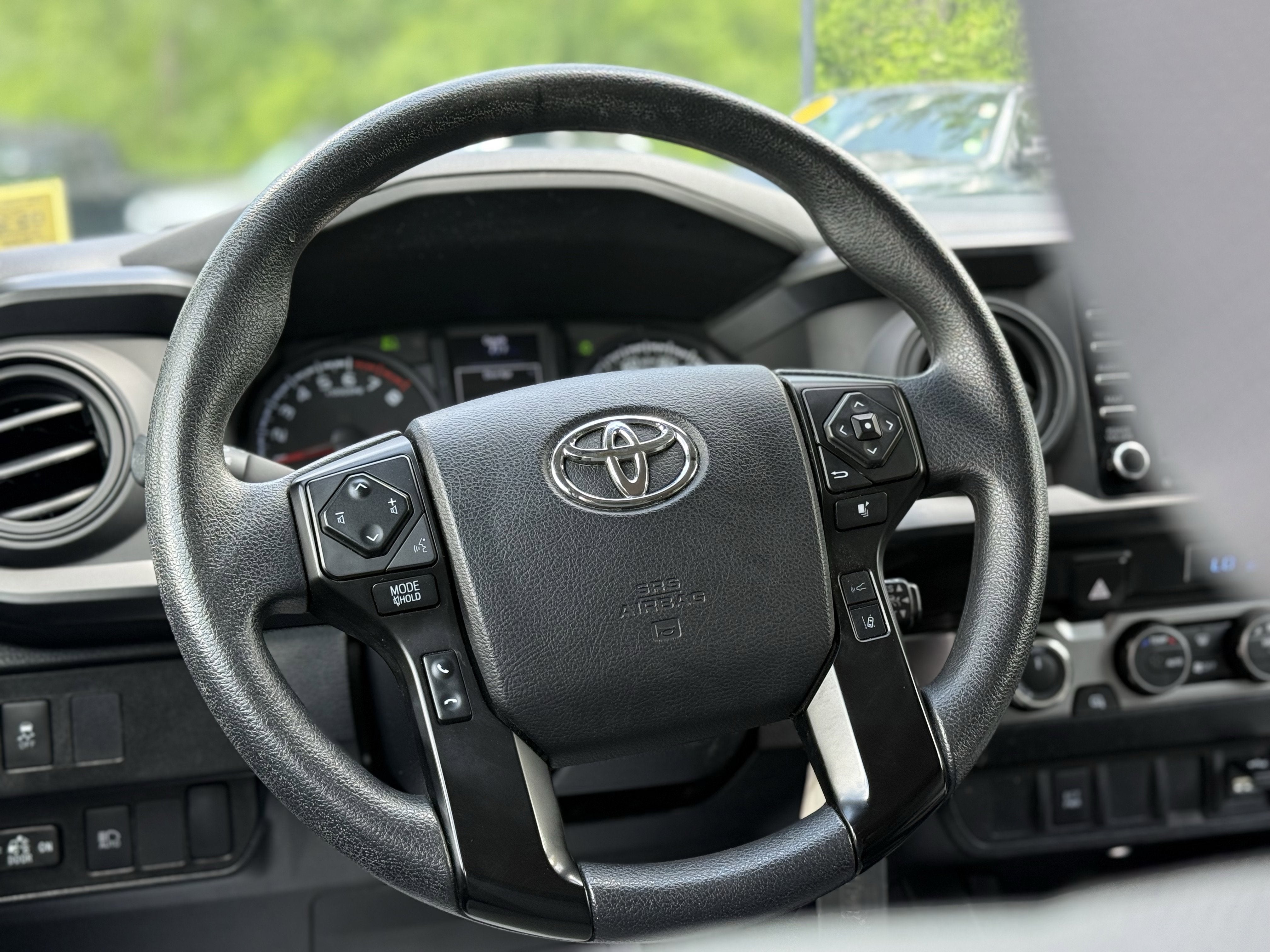 2022 Toyota Tacoma SR V6