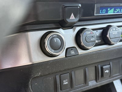 2022 Toyota Tacoma SR V6