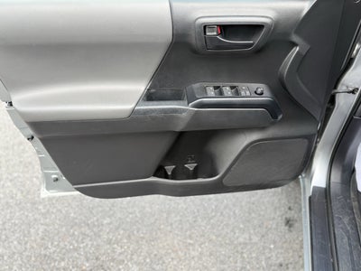2022 Toyota Tacoma SR V6