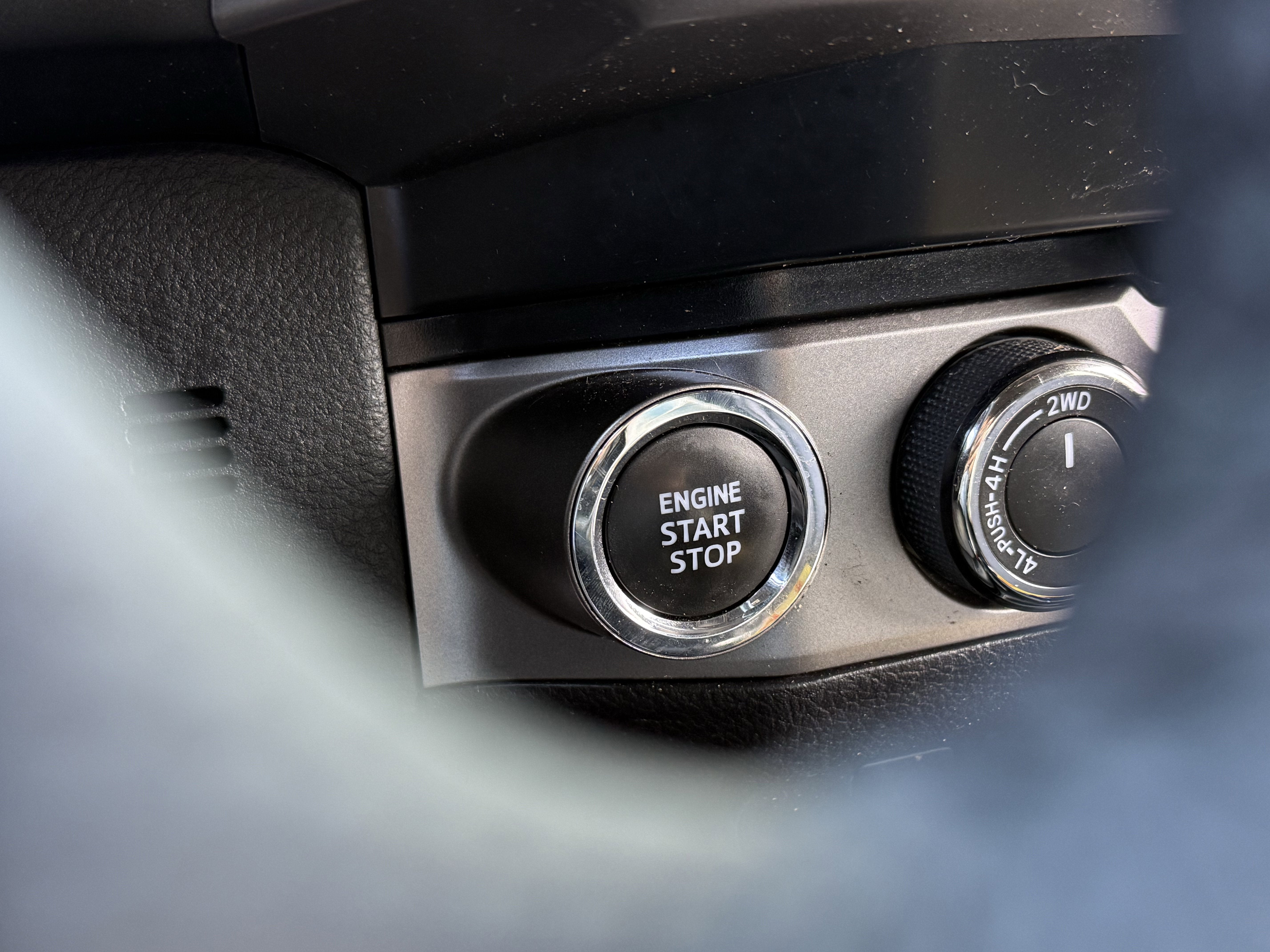 2023 Toyota Tacoma Limited V6
