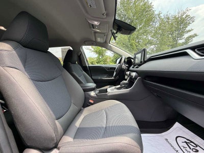 2022 Toyota RAV4 Hybrid LE