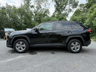 2022 Toyota RAV4 Hybrid LE
