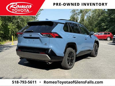 2022 Toyota RAV4 Hybrid SE