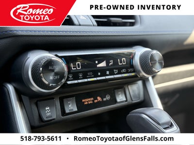 2022 Toyota RAV4 Hybrid SE