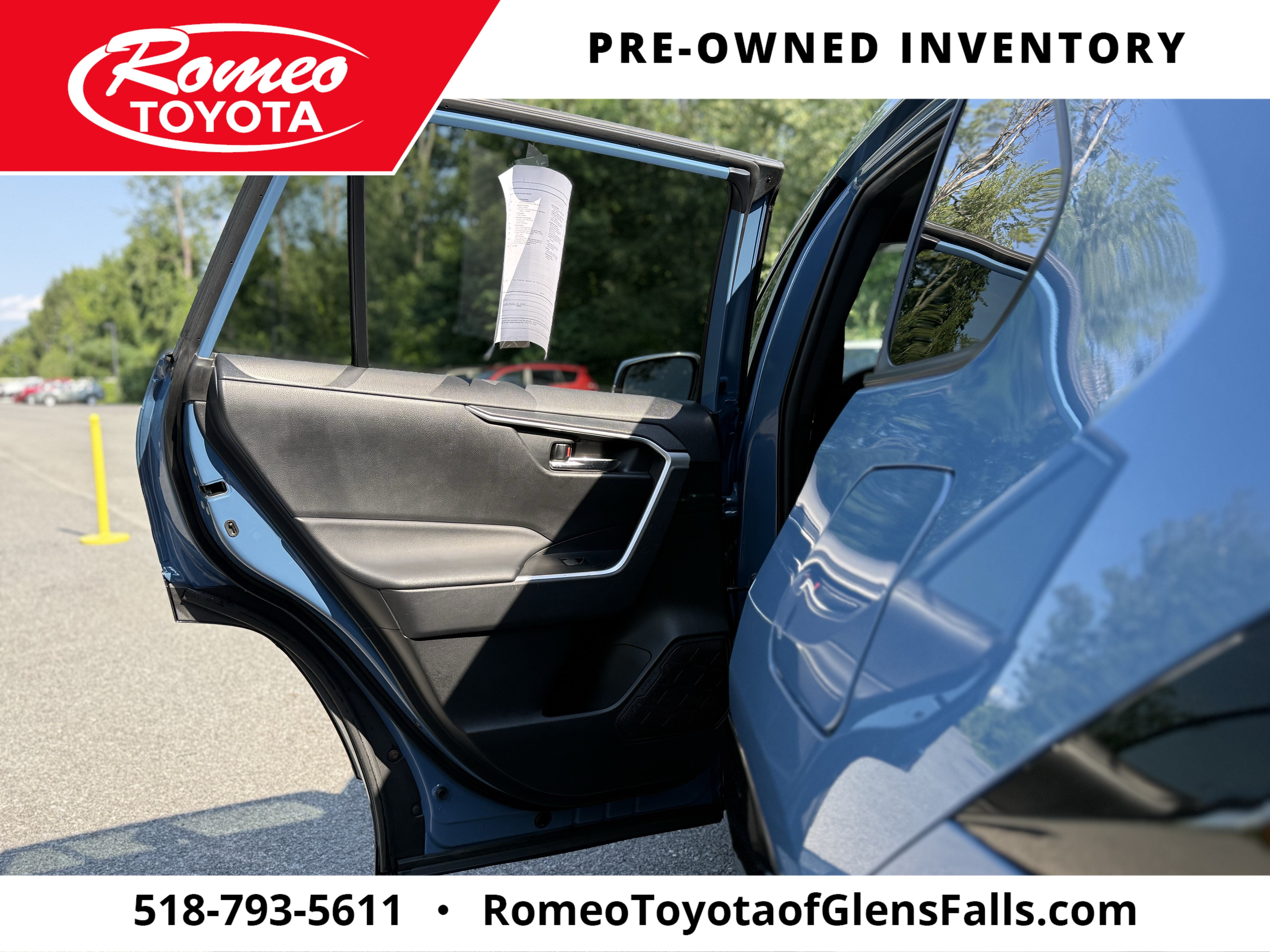 2022 Toyota RAV4 Hybrid SE