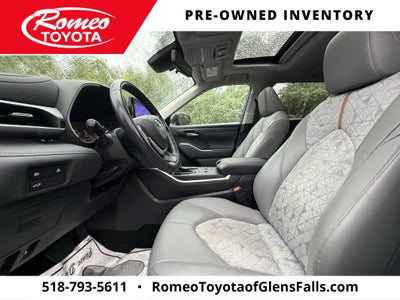 2023 Toyota Highlander Hybrid Bronze Edition