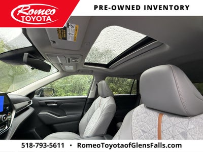 2023 Toyota Highlander Hybrid Bronze Edition