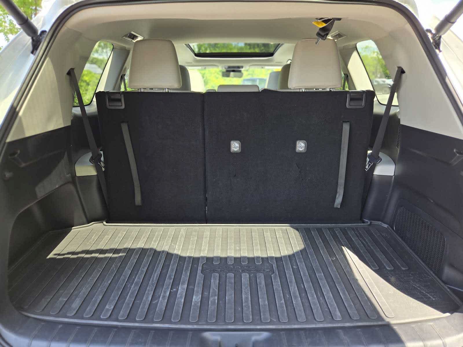 2025 Toyota Grand Highlander Hybrid XLE