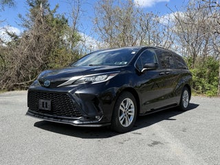 2022 Toyota Sienna XSE 7 Passenger