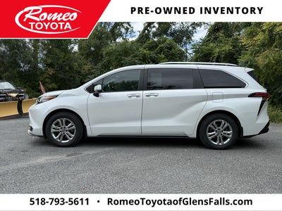 2023 Toyota Sienna Platinum 7 Passenger