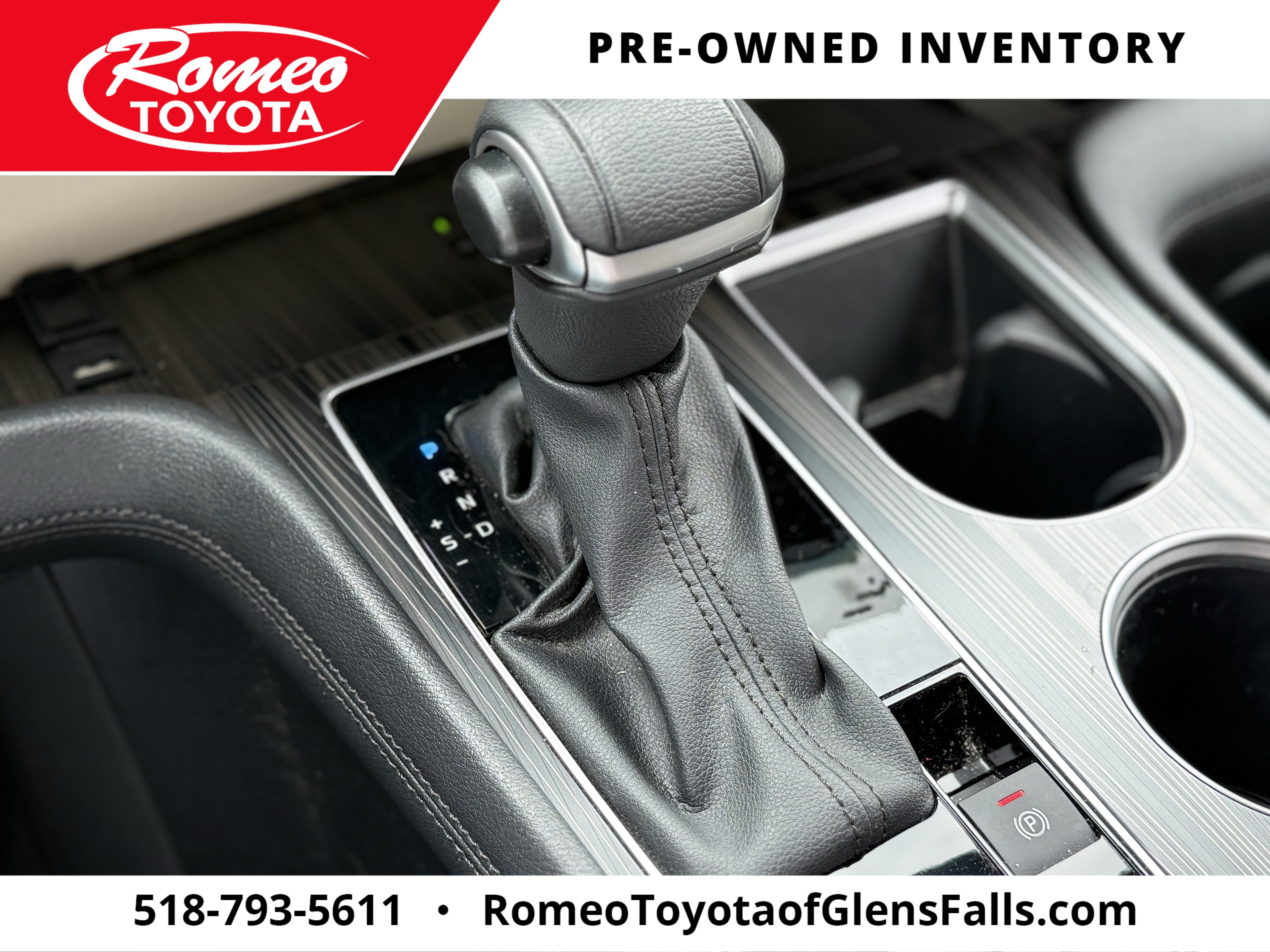 2023 Toyota Sienna Platinum 7 Passenger