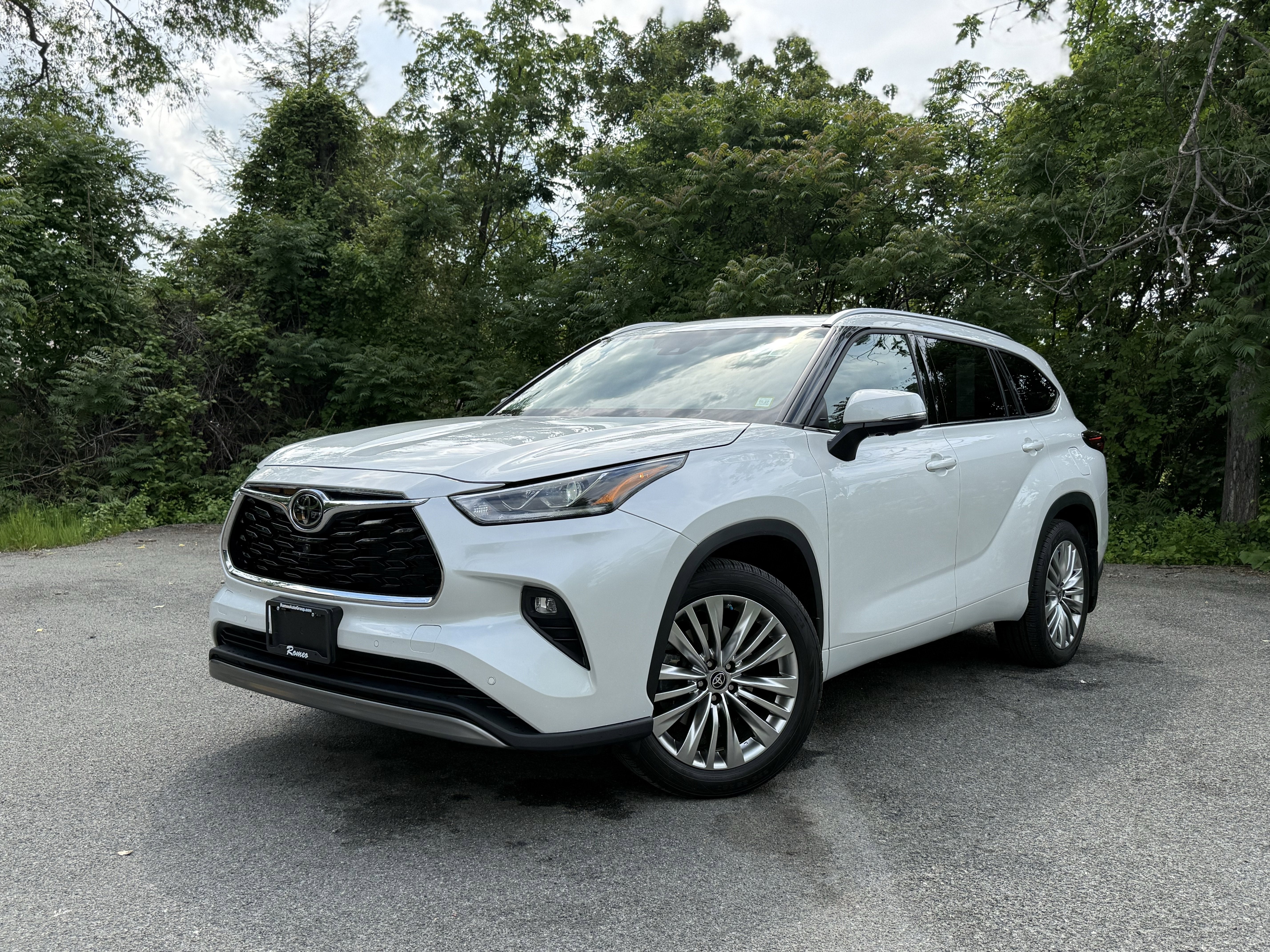 2024 Toyota Highlander Platinum