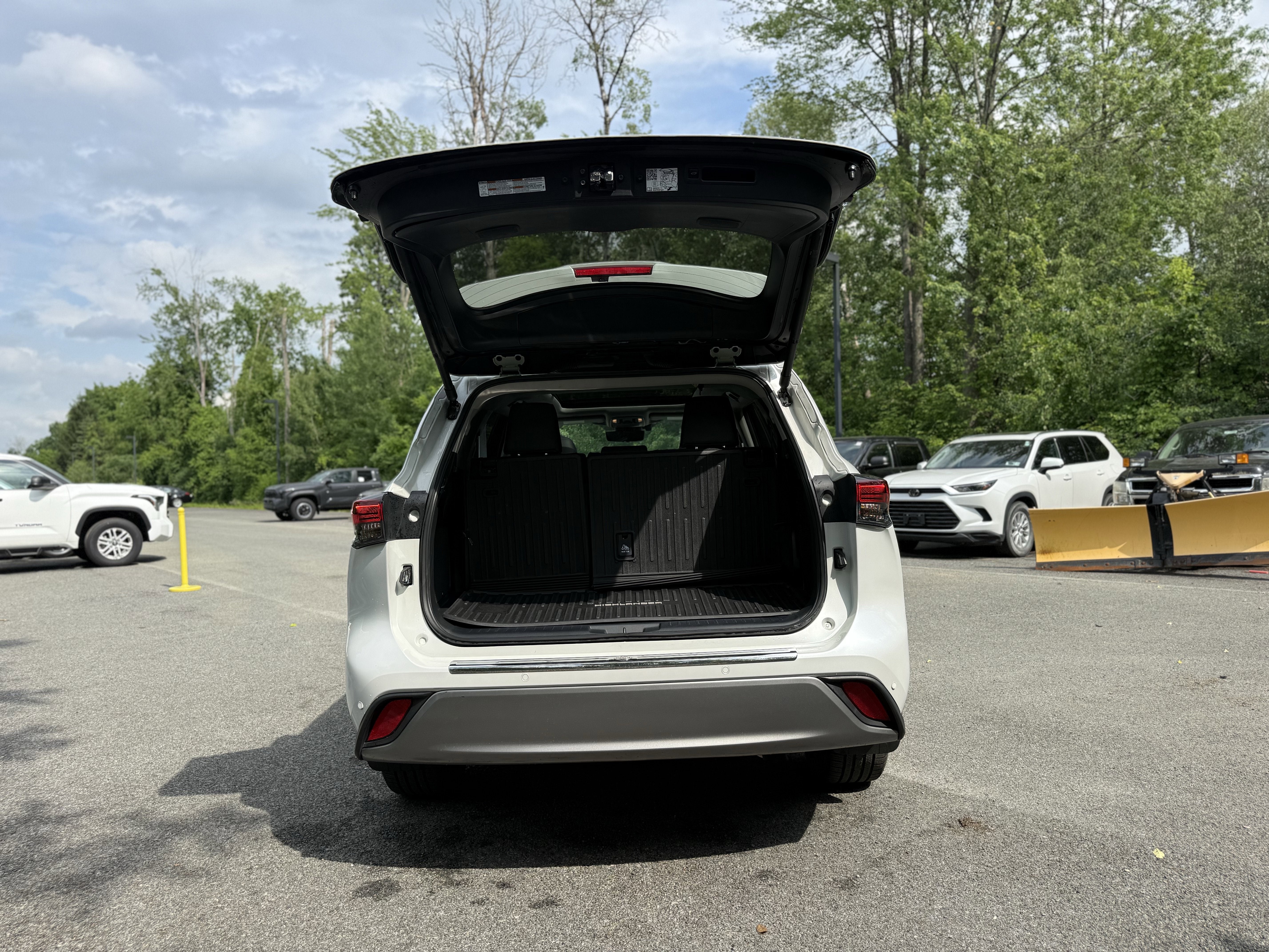 2024 Toyota Highlander Platinum