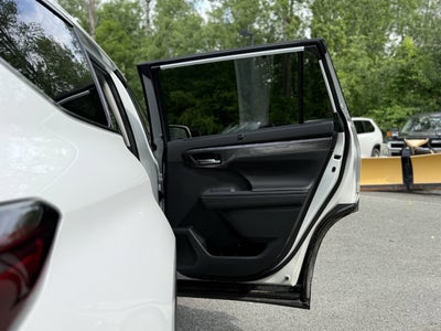 2024 Toyota Highlander Platinum