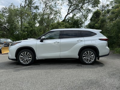 2024 Toyota Highlander Platinum