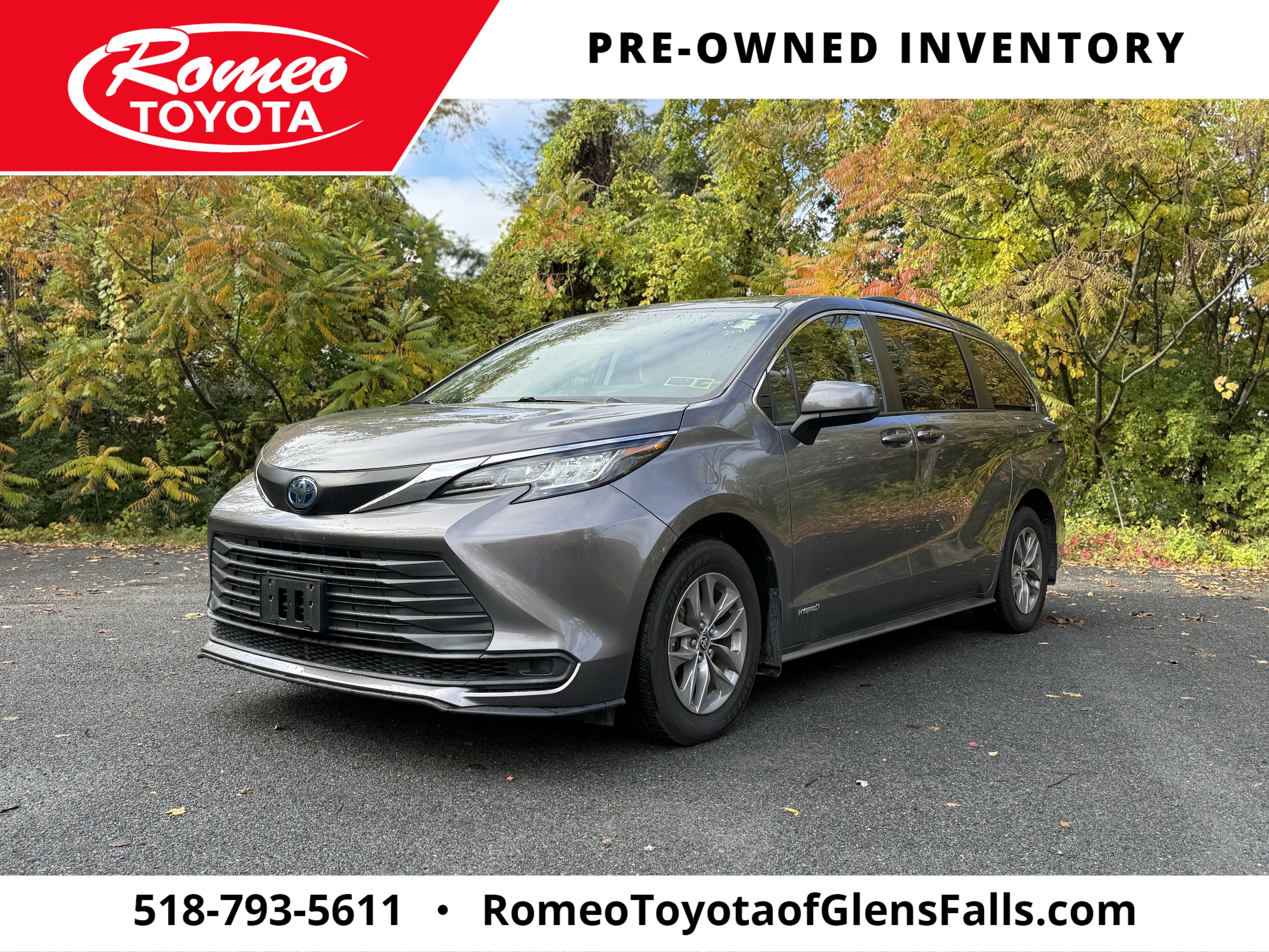 2021 Toyota Sienna LE 8 Passenger