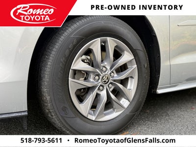 2024 Toyota Sienna LE 8 Passenger