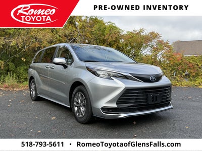 2024 Toyota Sienna LE 8 Passenger