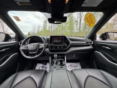 2022 Toyota Highlander XSE