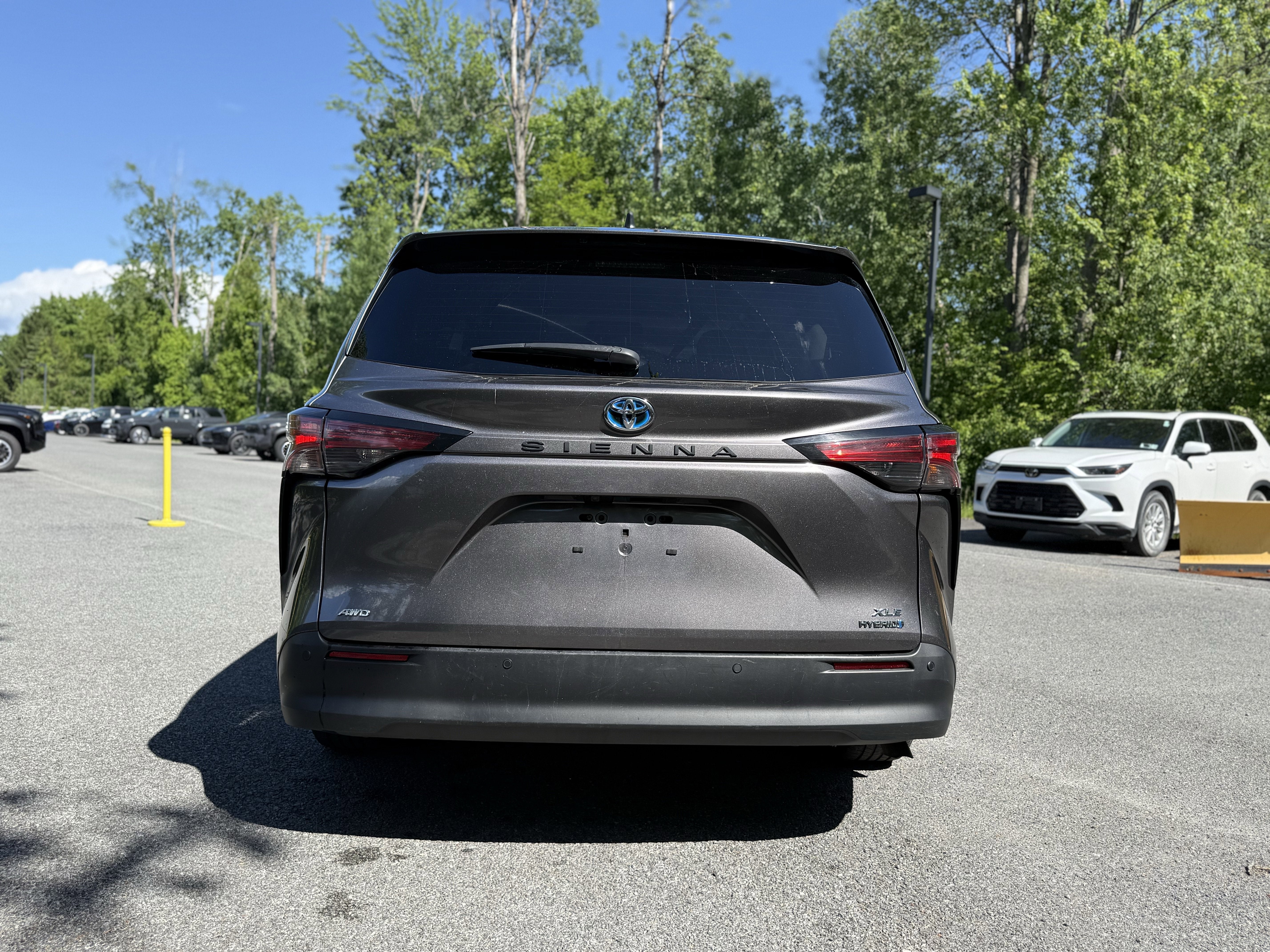 2021 Toyota Sienna XLE 7 Passenger