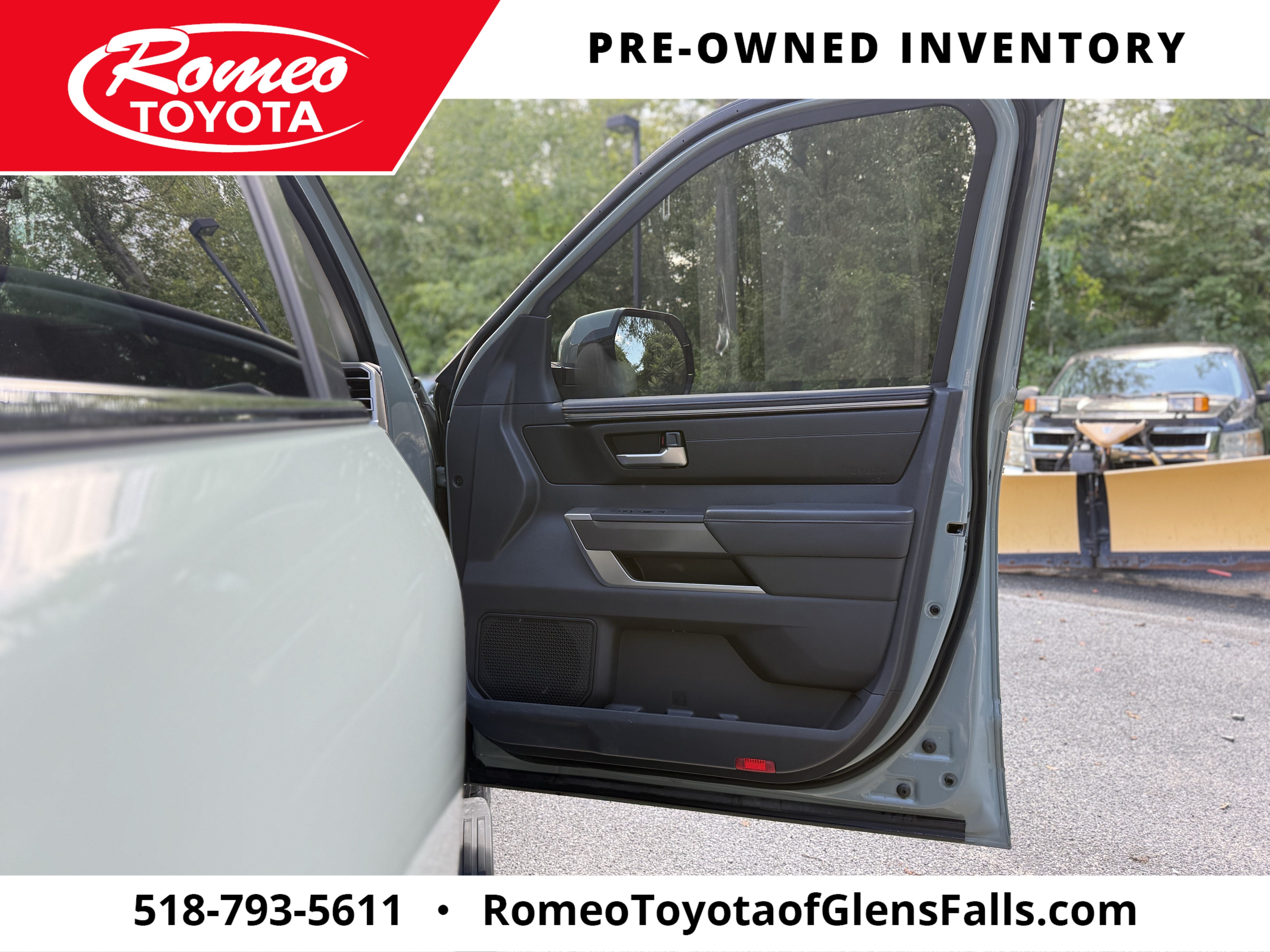 2024 Toyota Sequoia SR5