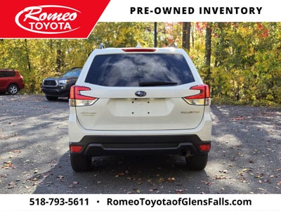 2023 Subaru Forester Base