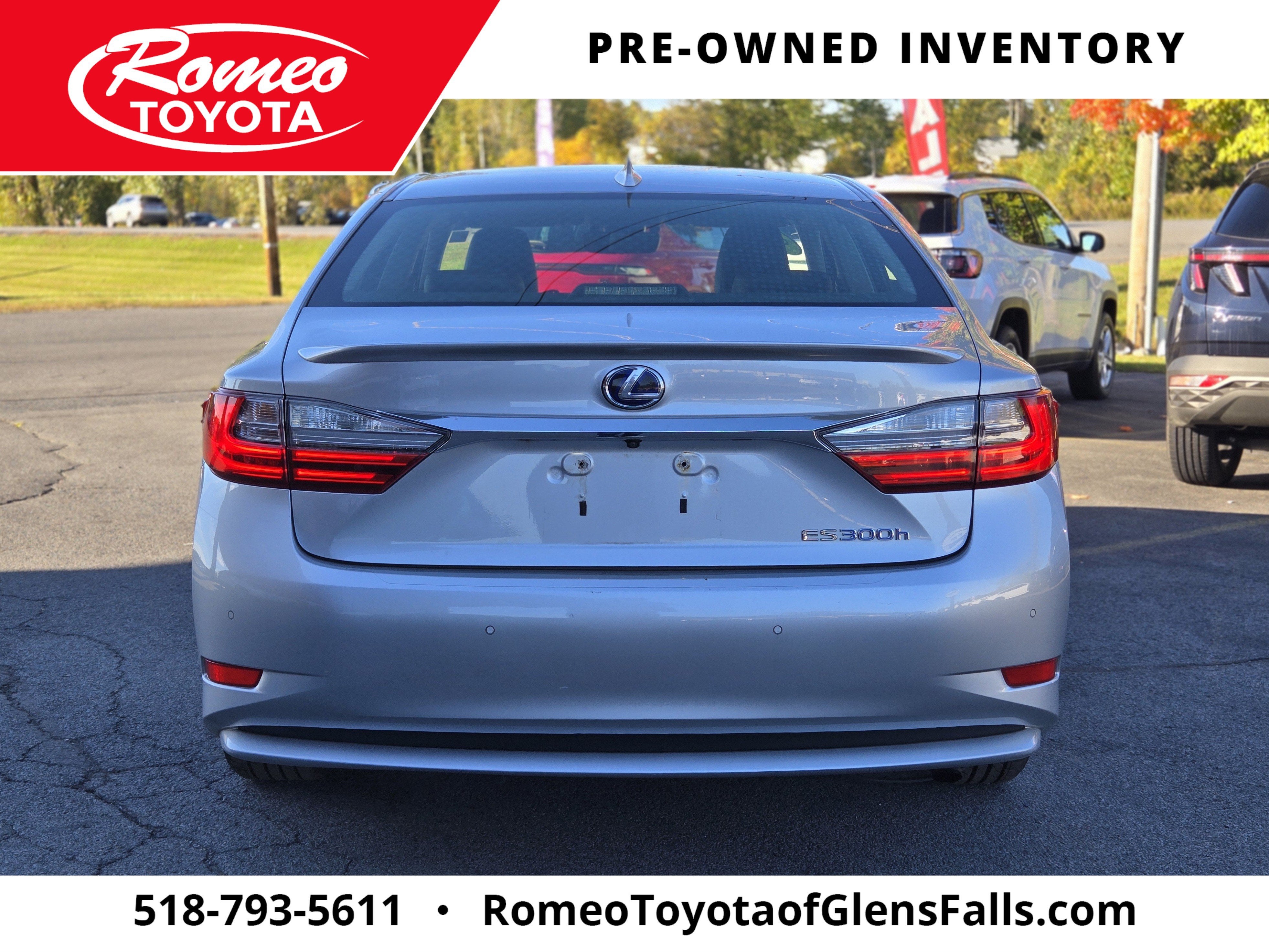 2016 Lexus ES 300h