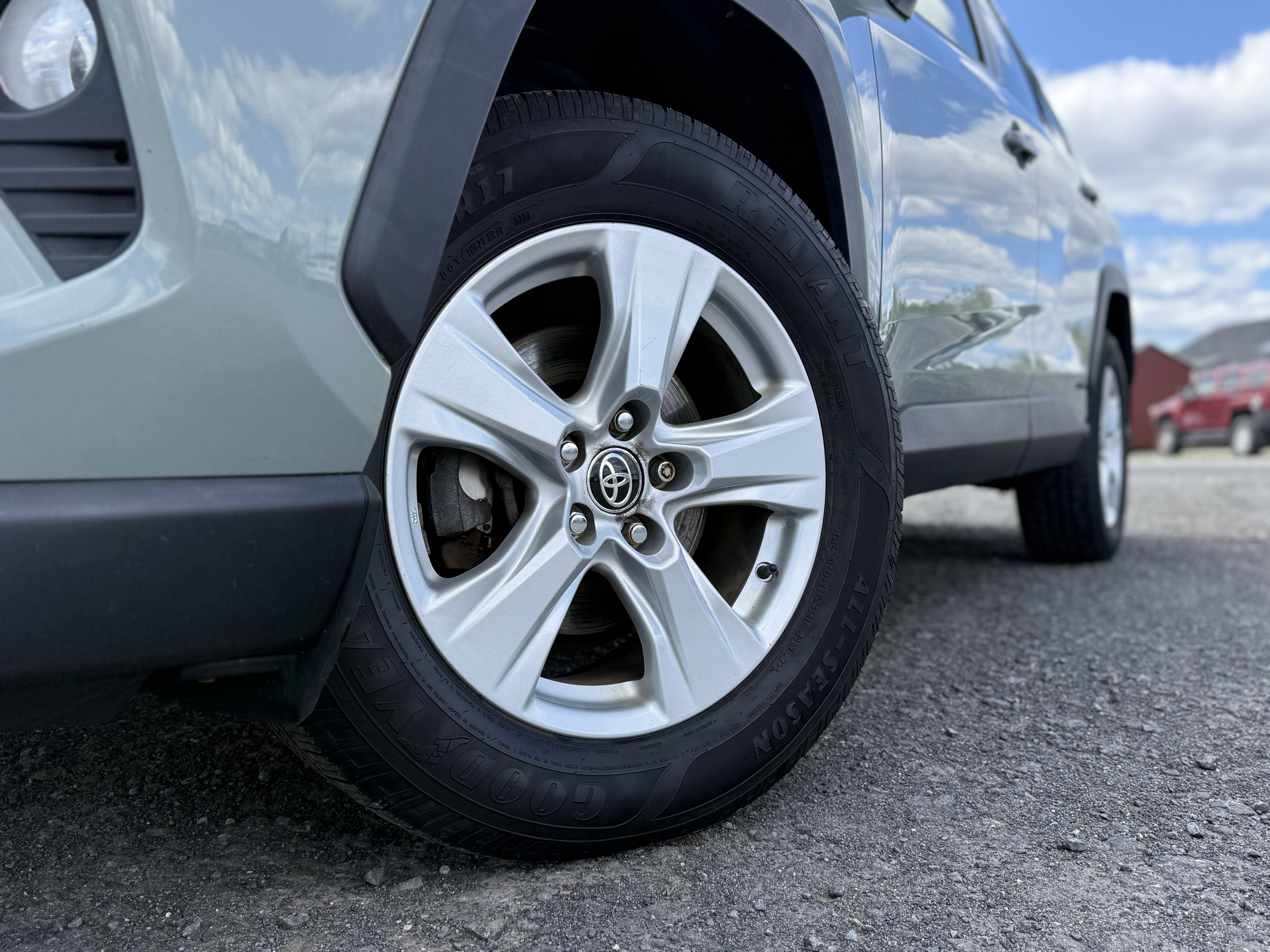 2020 Toyota RAV4 Hybrid XLE