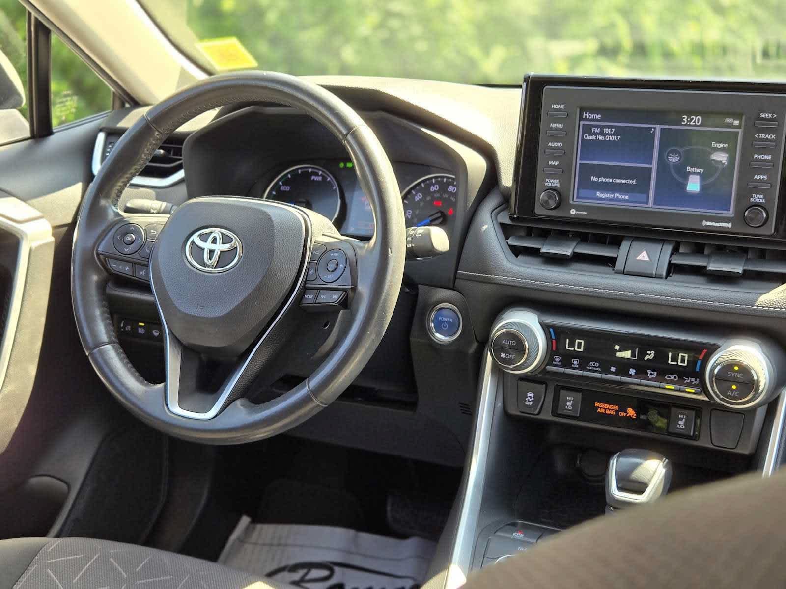 2020 Toyota RAV4 Hybrid XLE