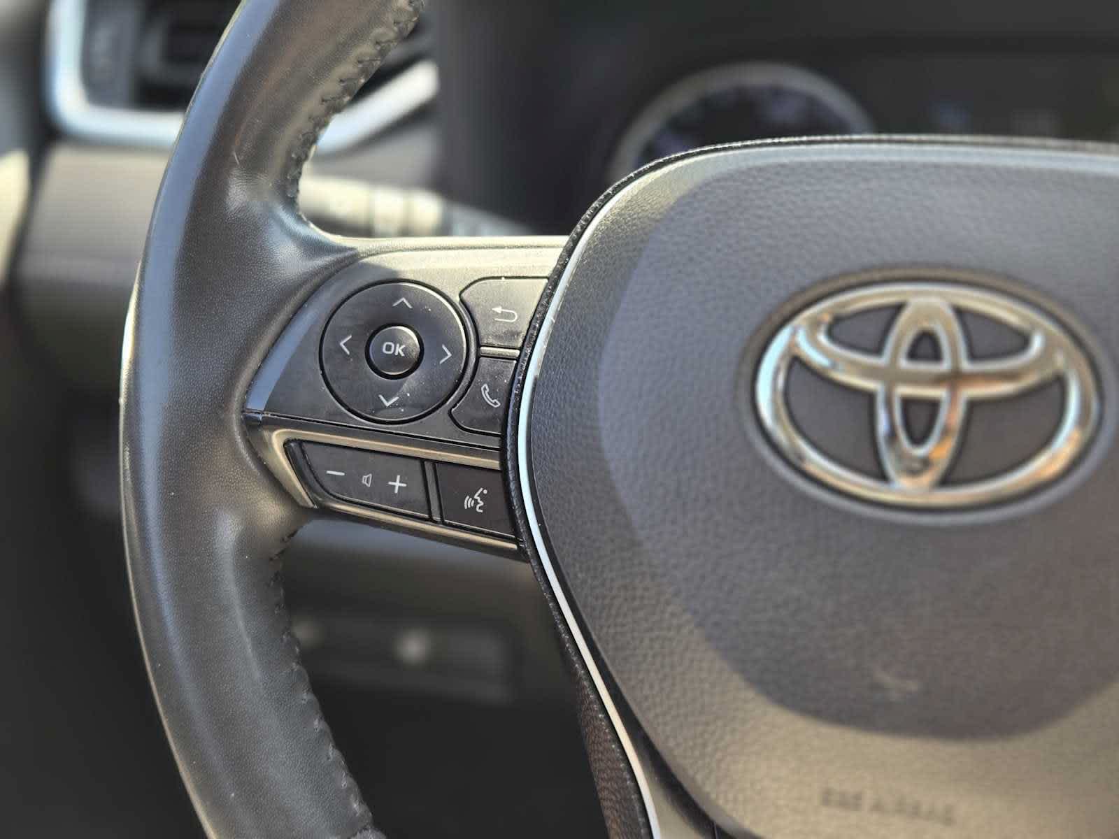 2020 Toyota RAV4 Hybrid XLE