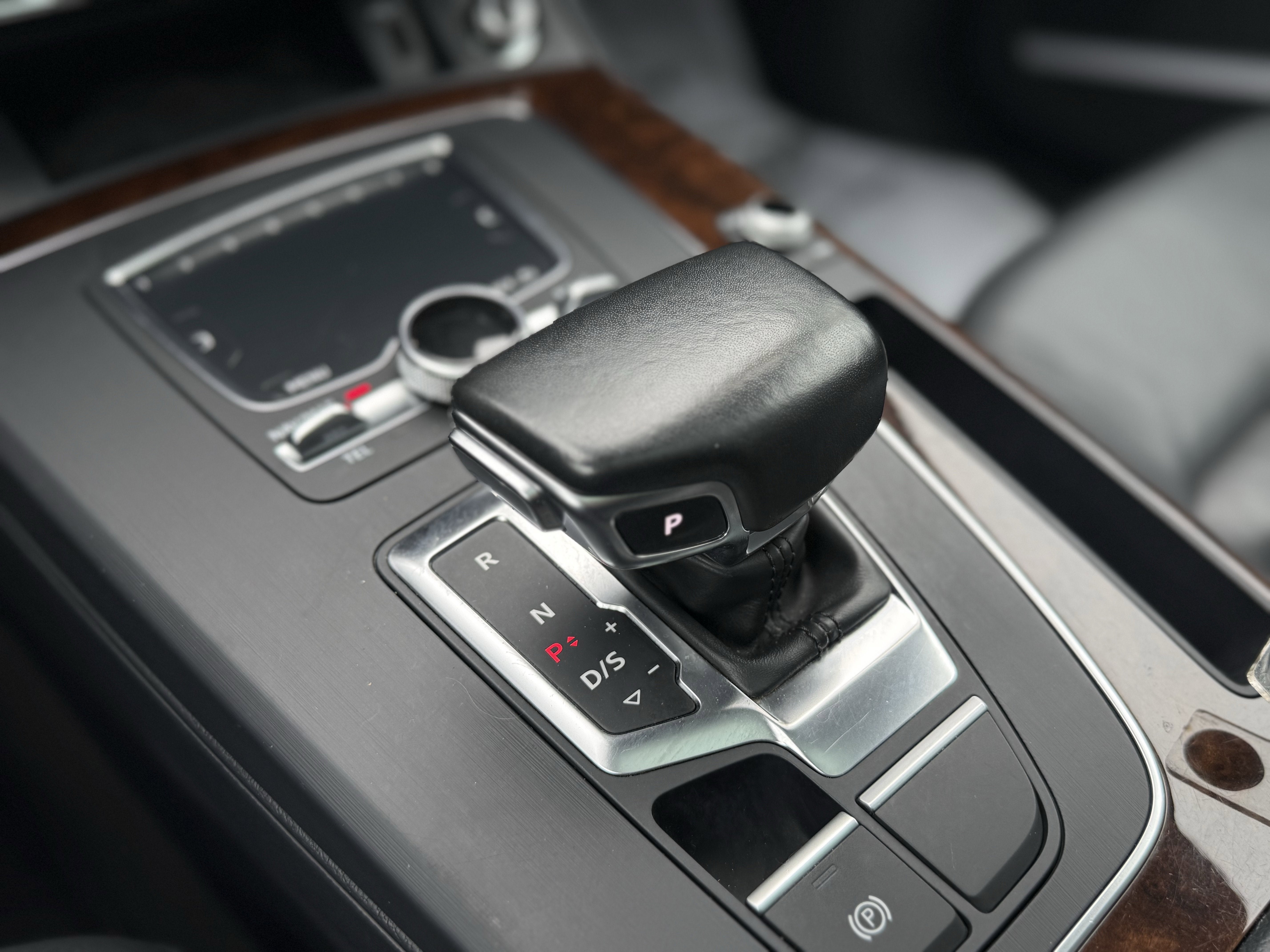 2018 Audi Q5 2.0T Premium Plus quattro