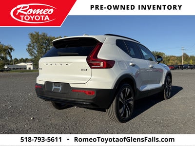 2024 Volvo XC40 B5 Plus Dark Theme