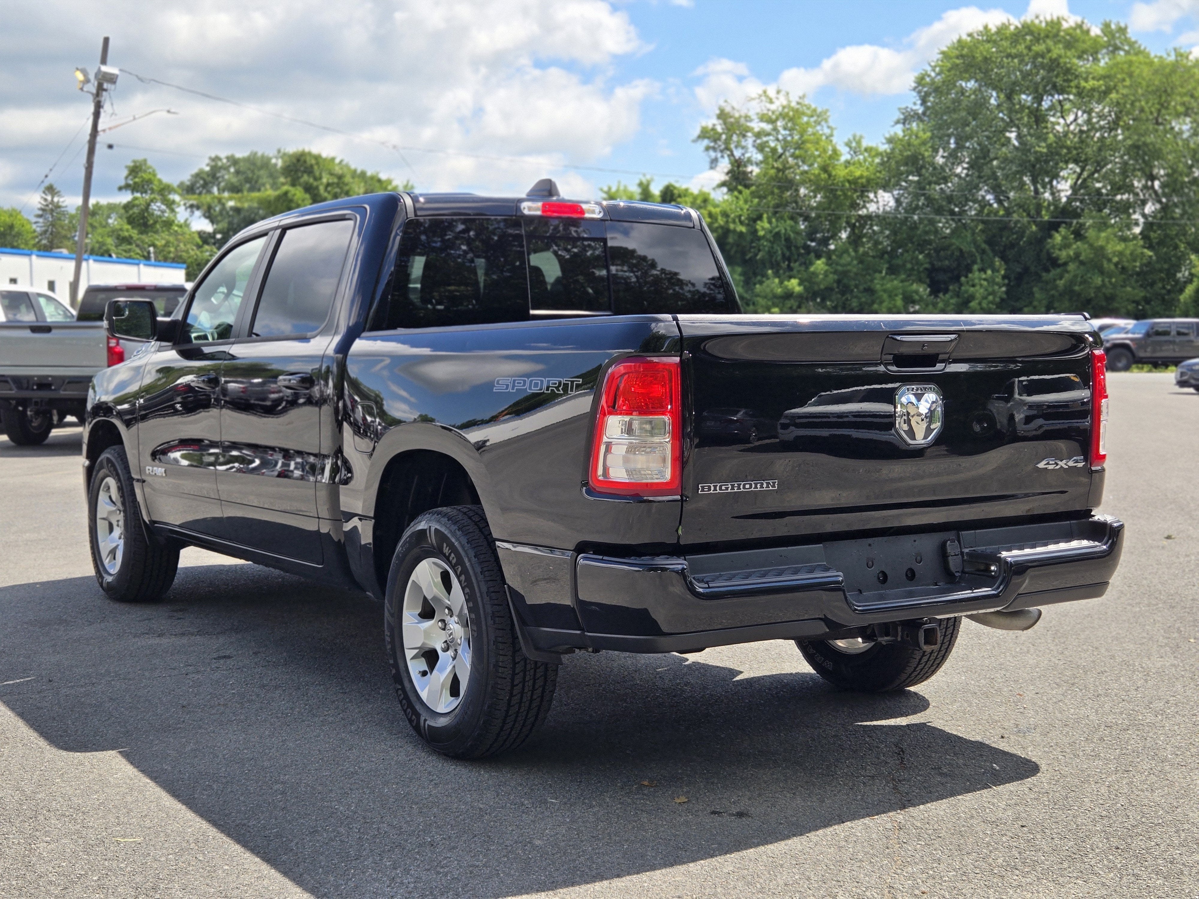 2023 RAM 1500 Big Horn Crew Cab 4x4 5'7" Box