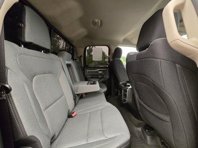 2020 RAM 1500 Big Horn Quad Cab 4x4 6'4" Box