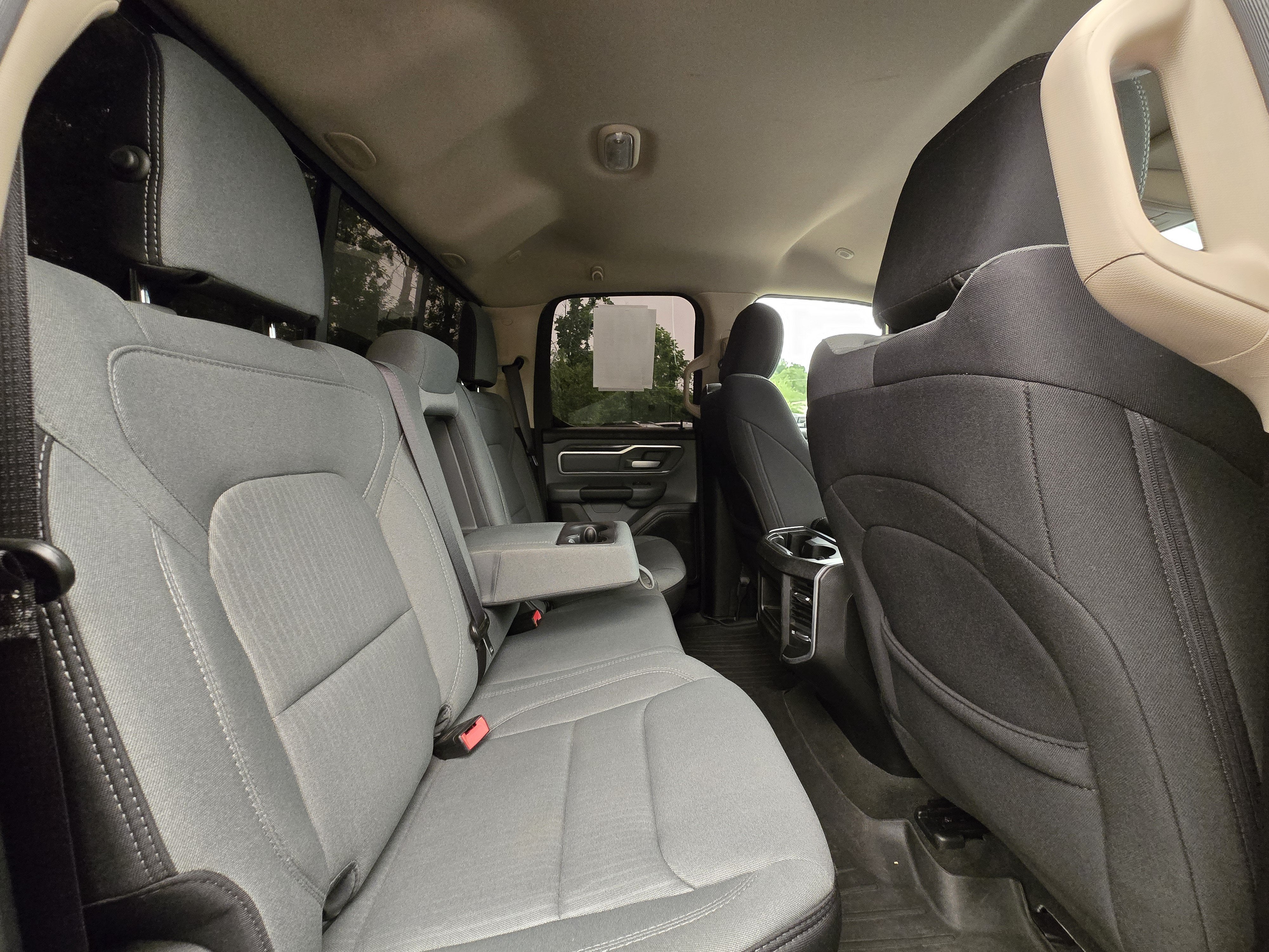 2020 RAM 1500 Big Horn Quad Cab 4x4 6'4" Box