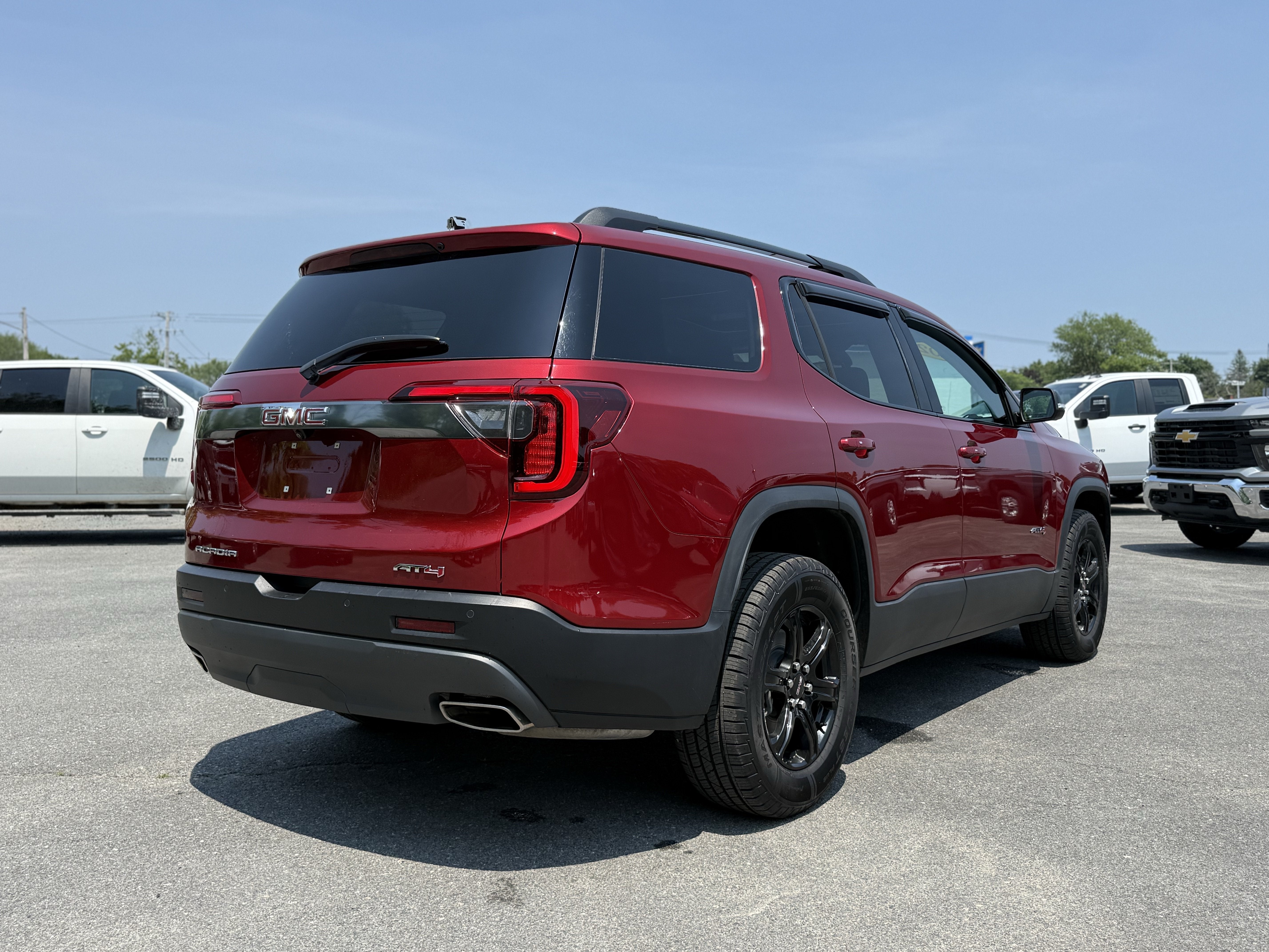 2023 GMC Acadia AT4