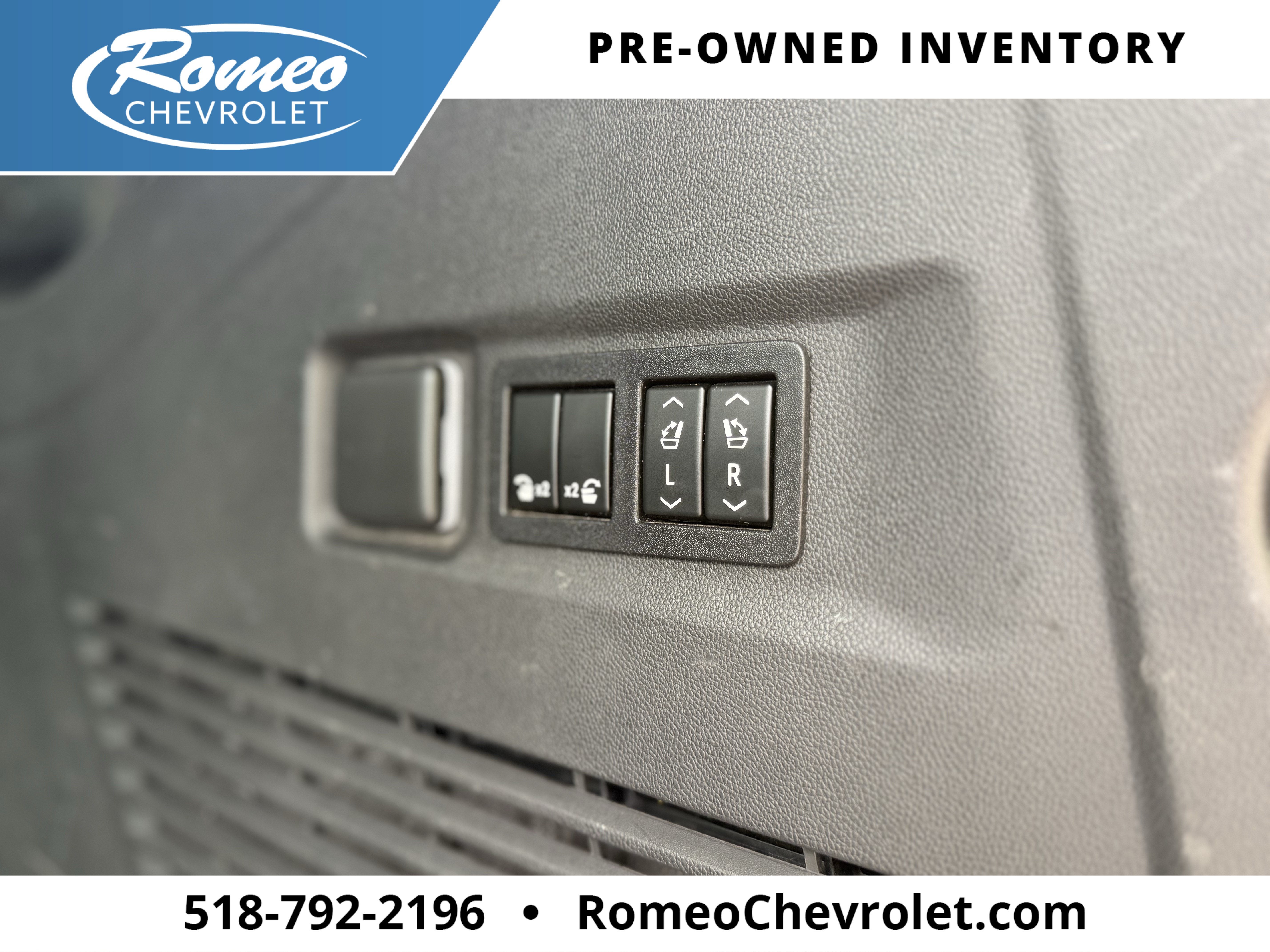 2022 GMC Yukon XL AT4