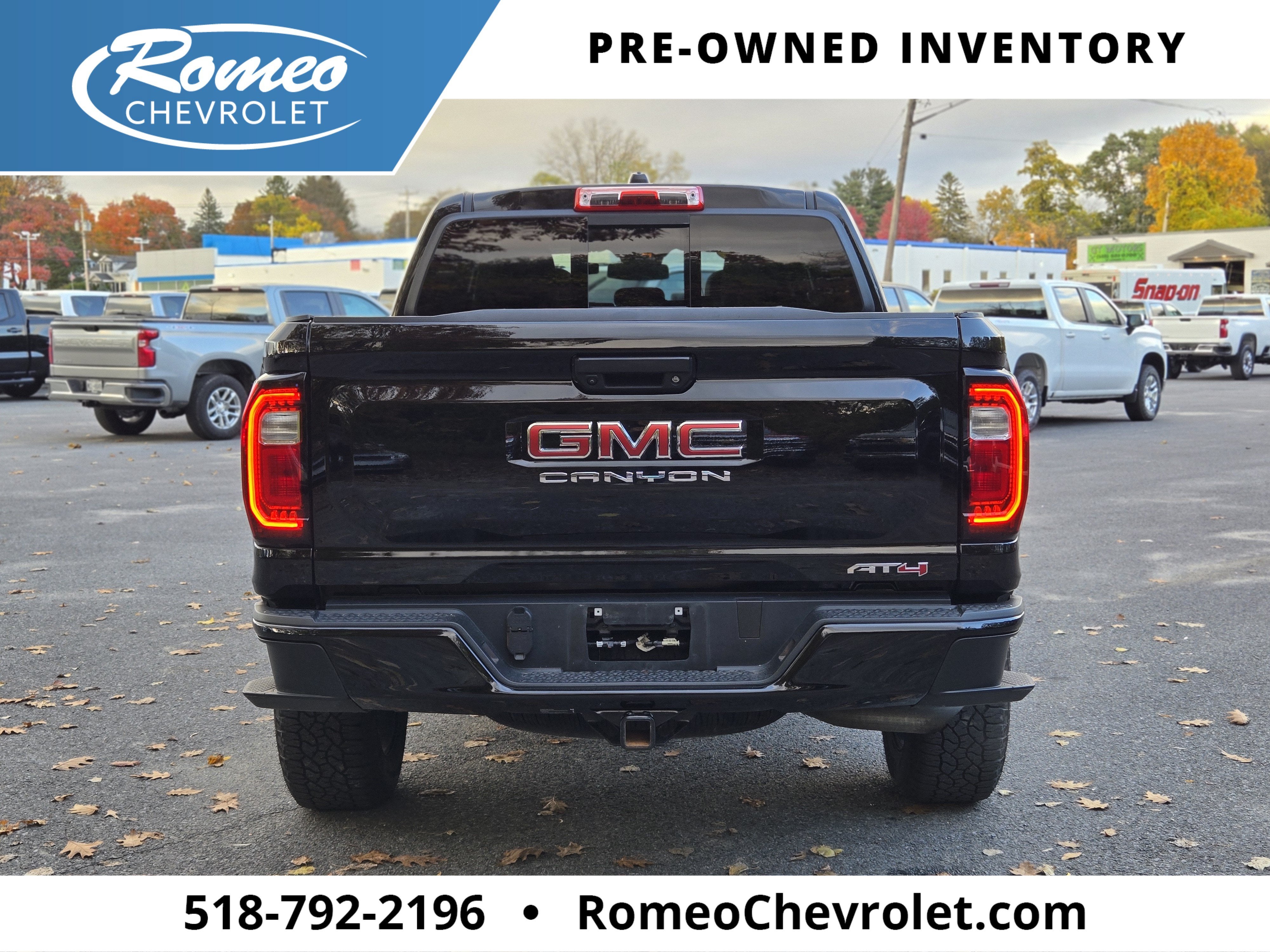 2023 GMC Canyon 4WD AT4